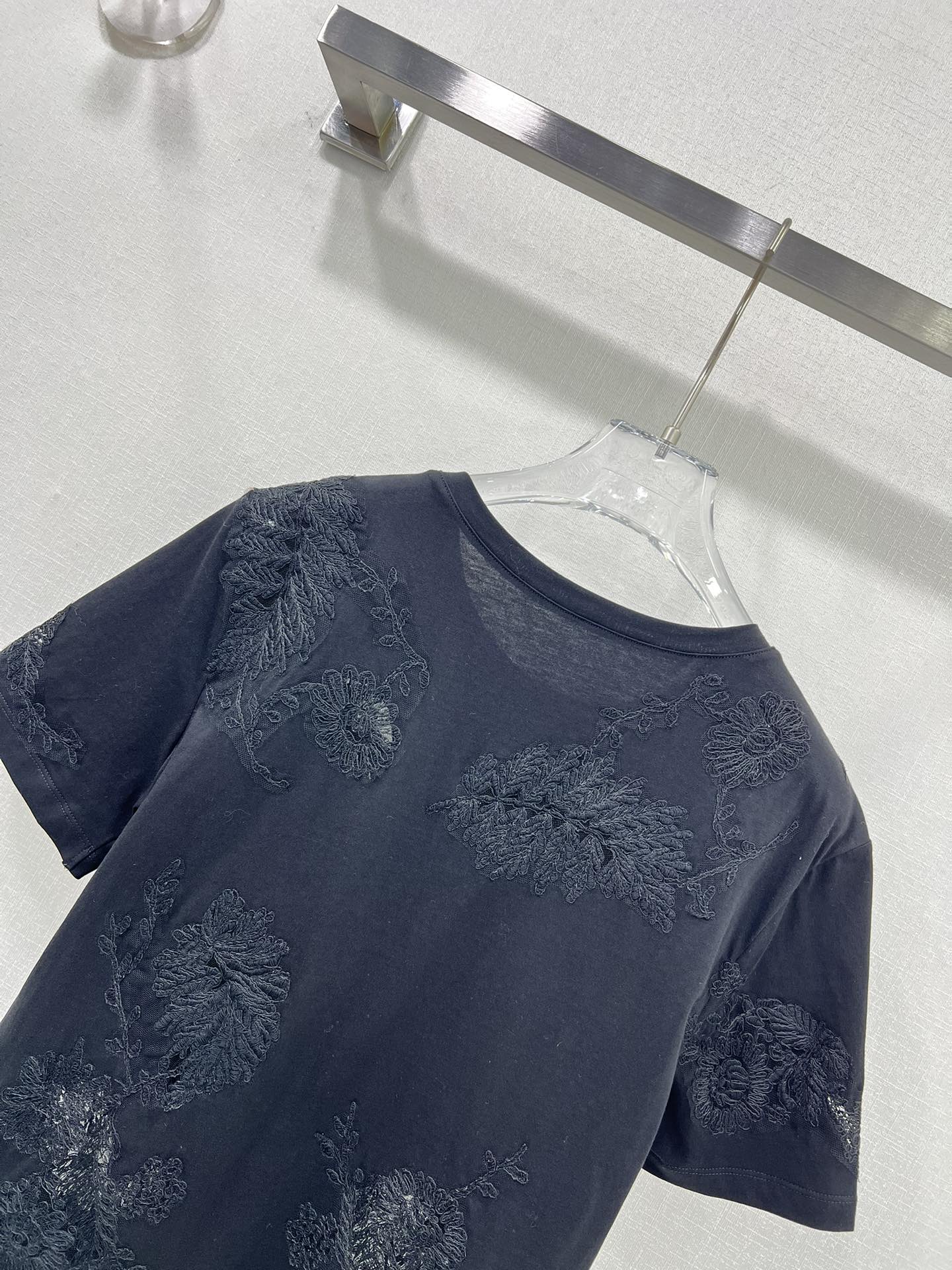 High-Quality Custom Original T-shirt with YB Slash Design and Bulletproof Cotton - 图片 8