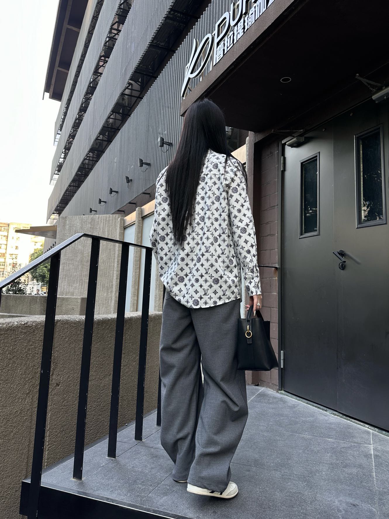 路易威登 Louis Vuitton 高定典藏名品高定成衣时装外套连衣裙衬衫T恤 #DAB2469F 4