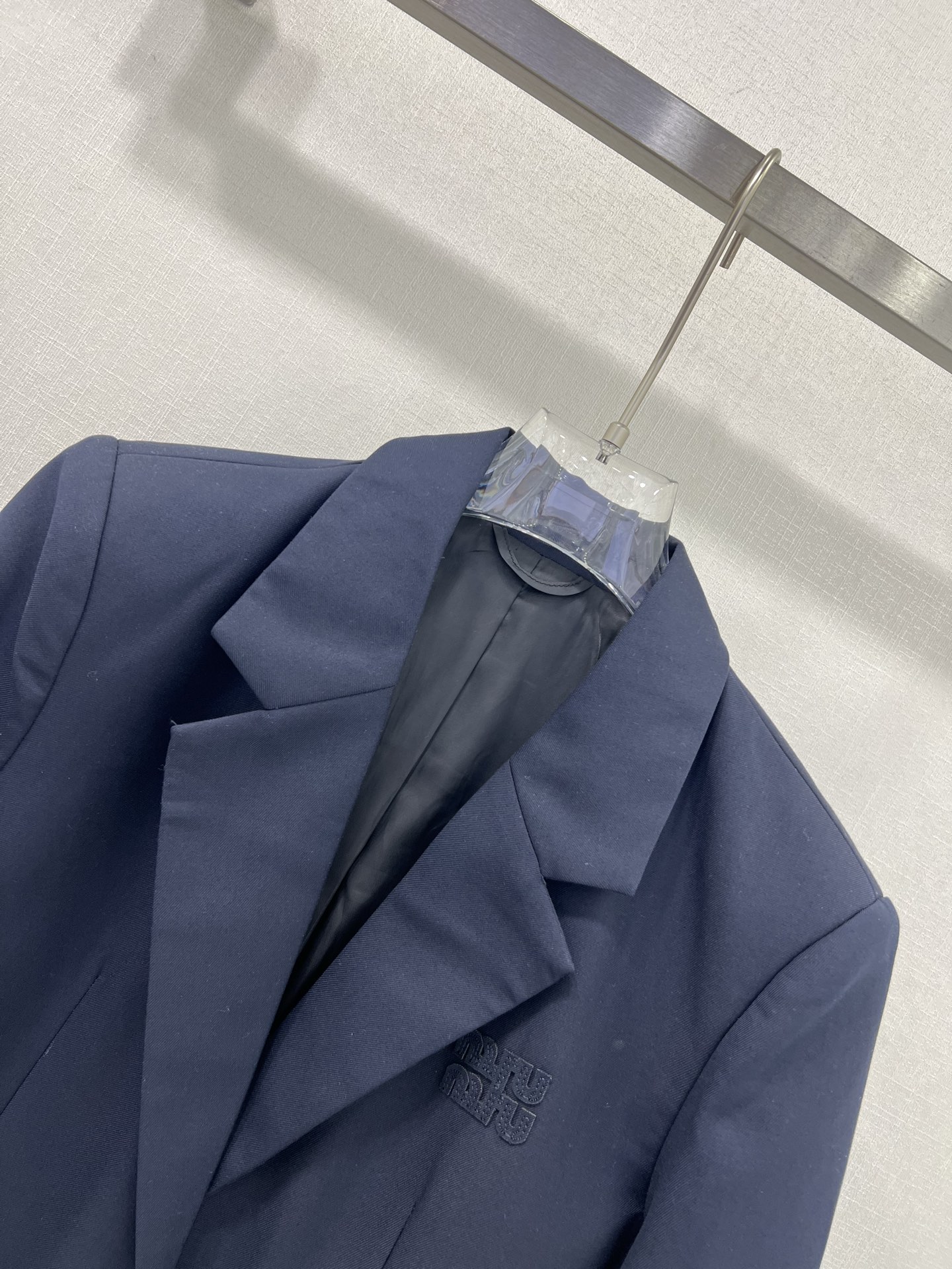 🔥🔥miumi*25新款新款缪假两件西装外套  高级老钱风配色 少女知识分子时髦风穿搭！老钱风假两件西装