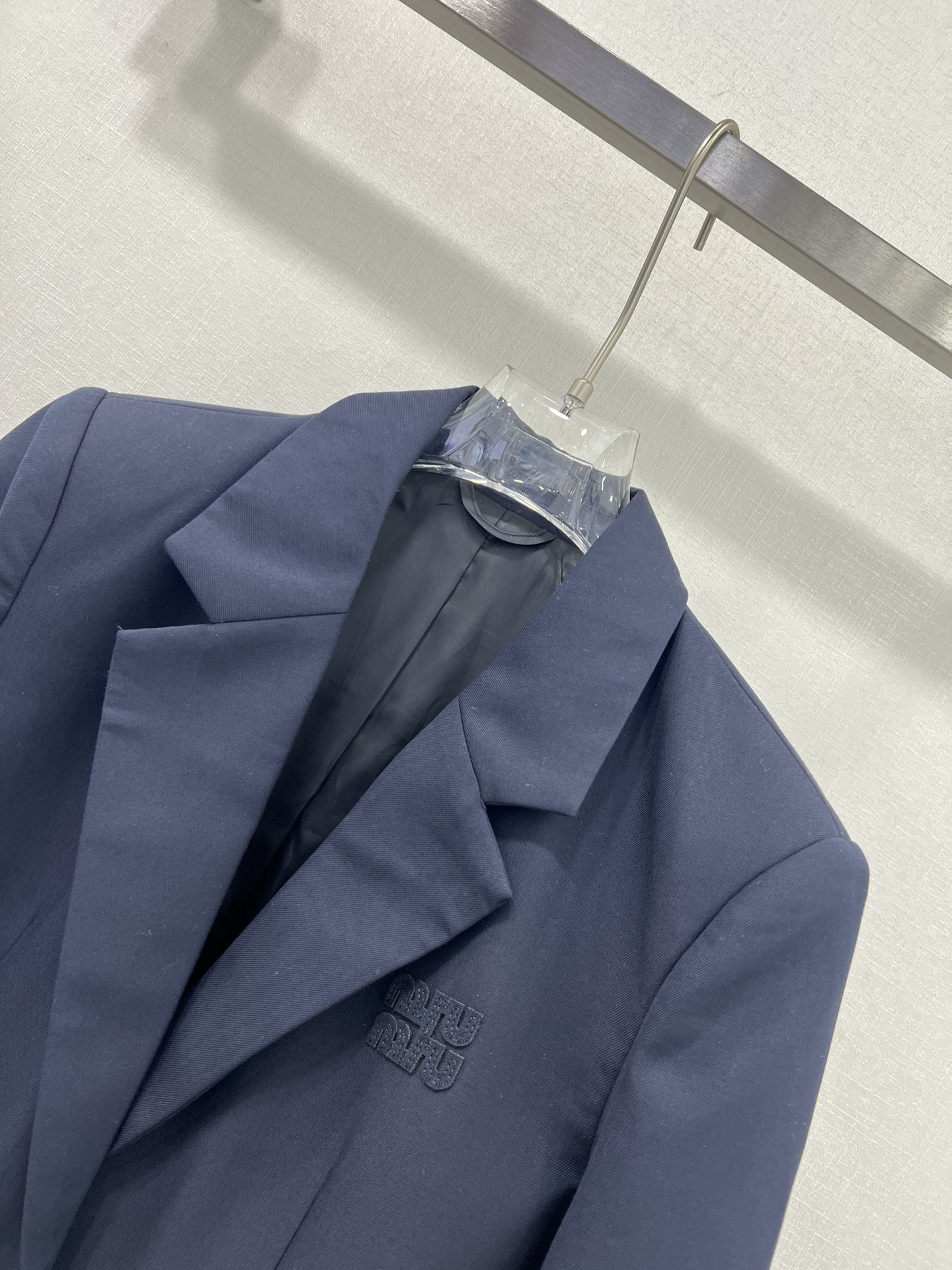 🔥🔥miumi*25新款新款缪假两件西装外套  高级老钱风配色 少女知识分子时髦风穿搭！老钱风假两件西装