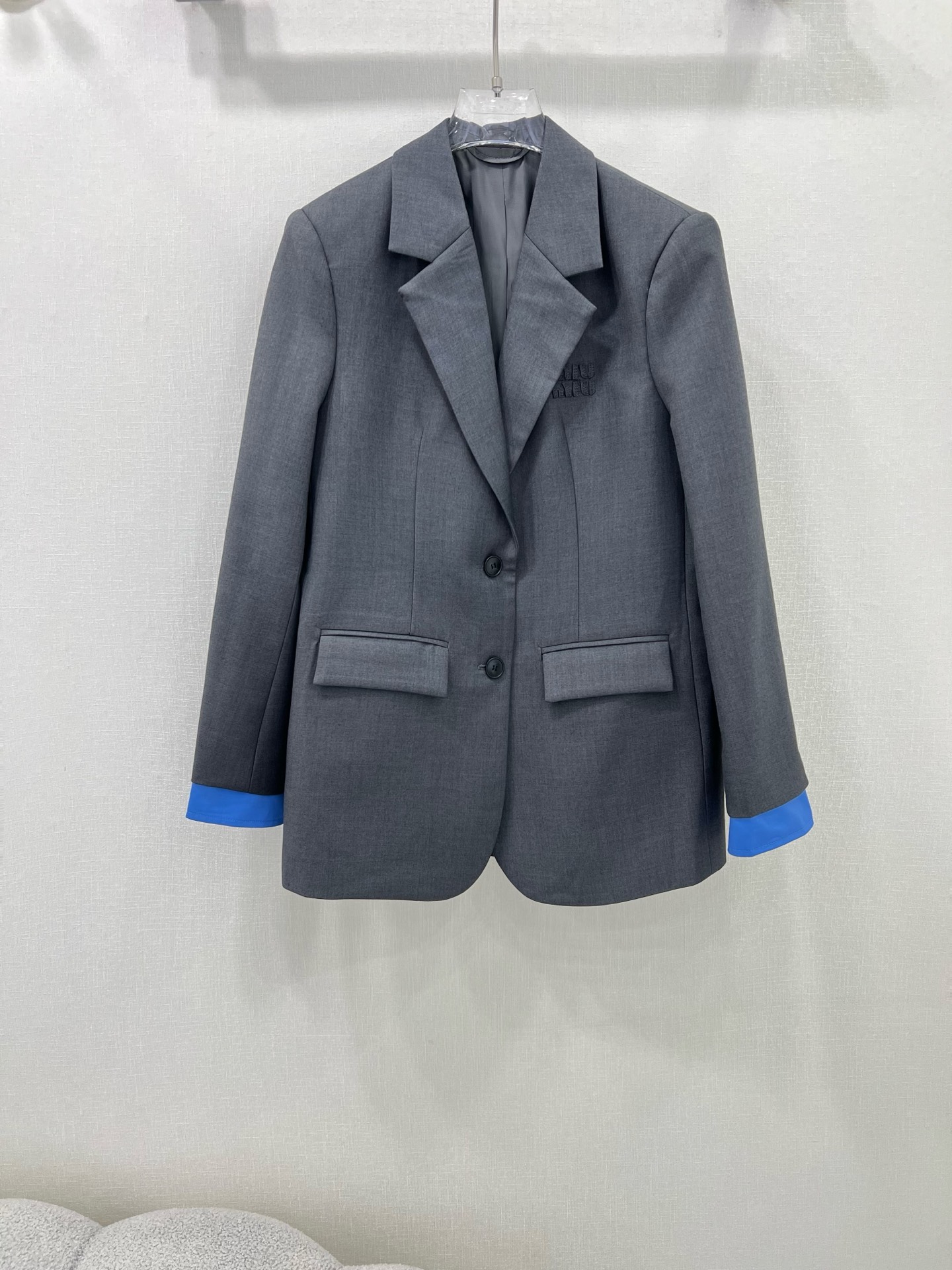 🔥🔥miumi*25新款新款缪假两件西装外套  高级老钱风配色 少女知识分子时髦风穿搭！老钱风假两件西装
