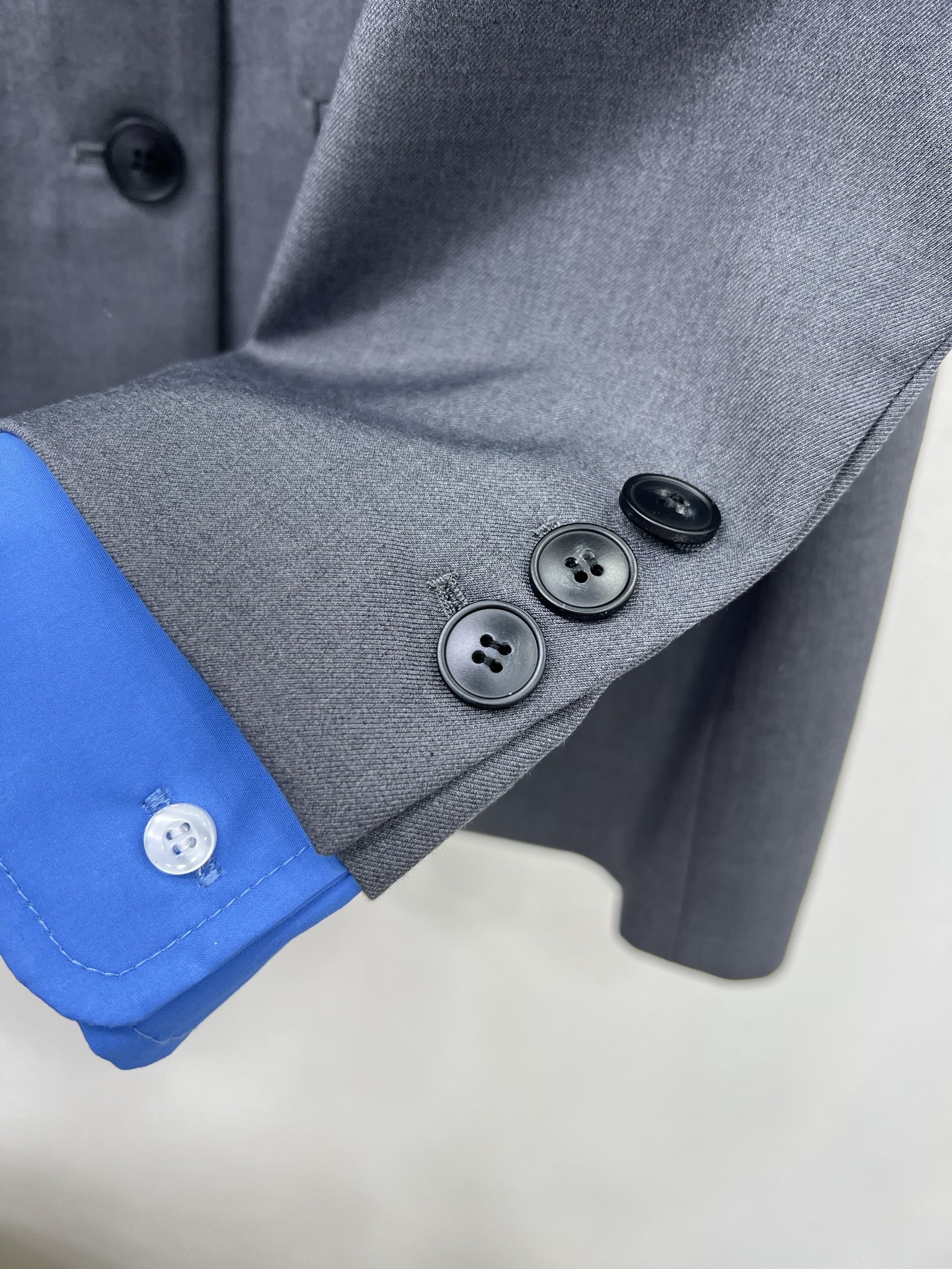 🔥🔥miumi*25新款新款缪假两件西装外套  高级老钱风配色 少女知识分子时髦风穿搭！老钱风假两件西装