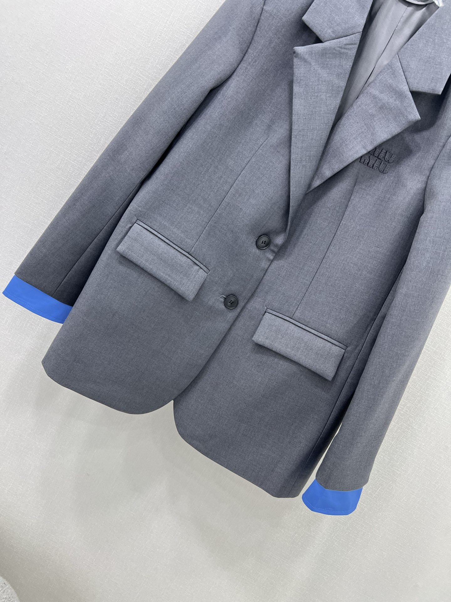 🔥🔥miumi*25新款新款缪假两件西装外套  高级老钱风配色 少女知识分子时髦风穿搭！老钱风假两件西装