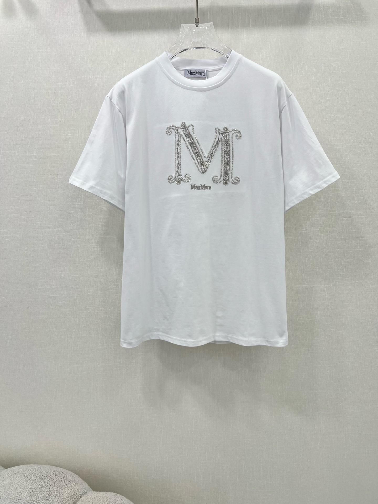 Max Mara’s Stylish P357 T-shirt Collection: Comfortable, Classic, and Versatile