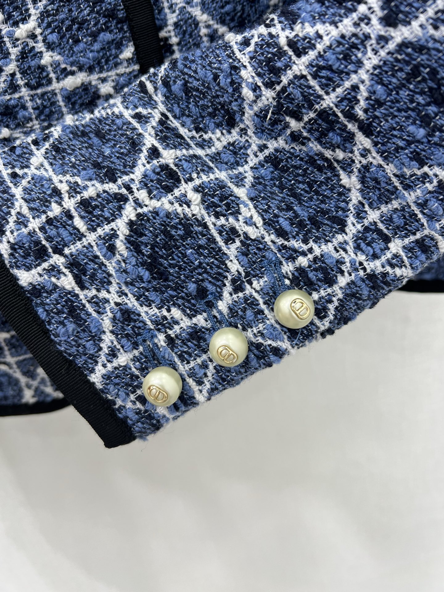 🔥🔥Dio*25新款藤格纹圆领洋装外套  定制YB进口粗纺毛呢材质  高级品相  正肩垫肩版型设计贴合身