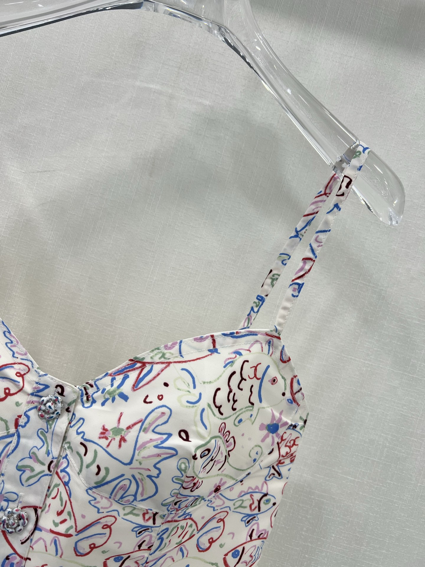 High-quality Women’s Suit with Stylish Design and Comfortable Fabric for Summer Vacation - 图片 2