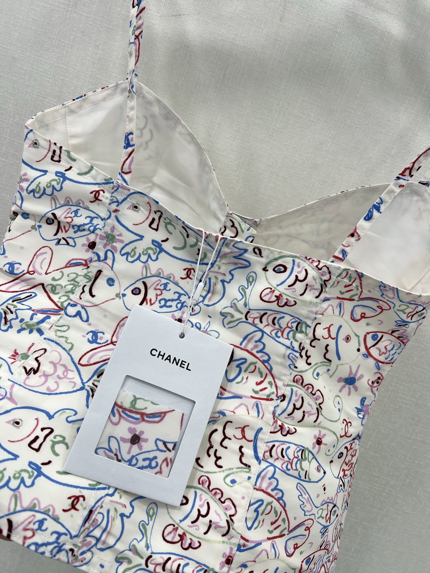 High-quality Women’s Suit with Stylish Design and Comfortable Fabric for Summer Vacation - 图片 7