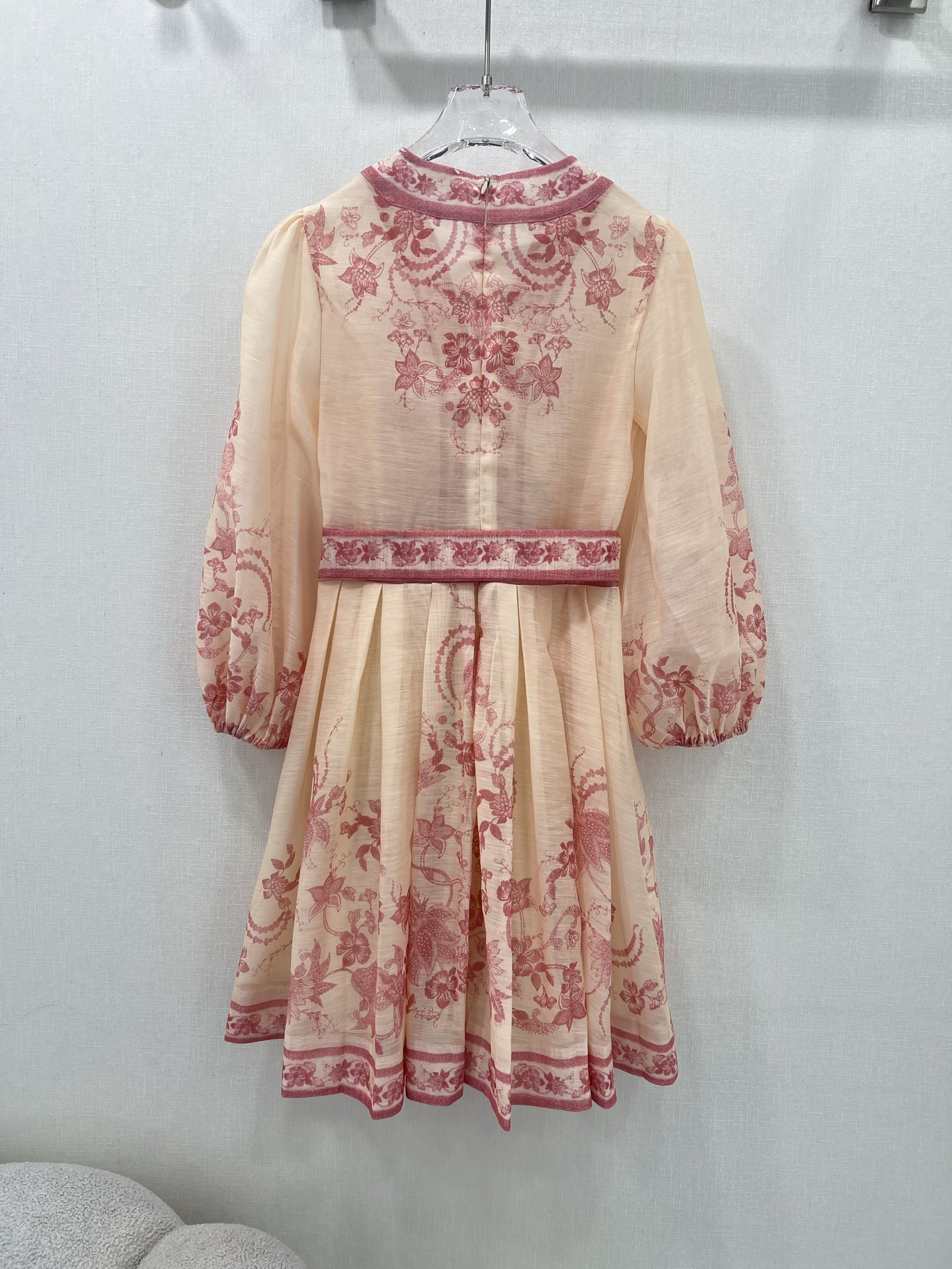 🔥🔥Zimmerman*兹/默曼 25新款连衣裙 V领蓬蓬泡泡袖公主袖设计 搭配定制腰带 腰部鱼骨撑 更