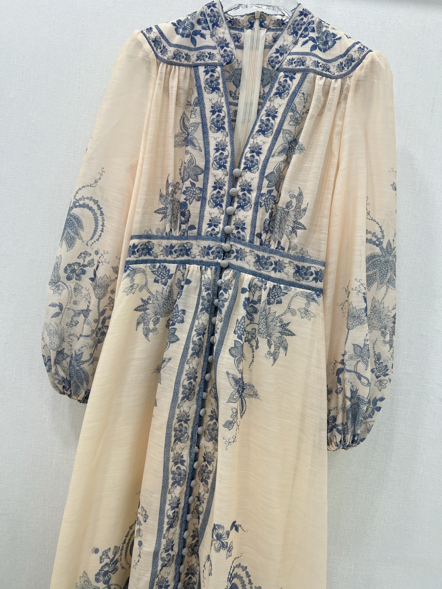 🔥🔥Zimmerman*兹/默曼 25新款连衣裙 V领蓬蓬泡泡袖公主袖设计 搭配定制腰带 腰部收腰设计 