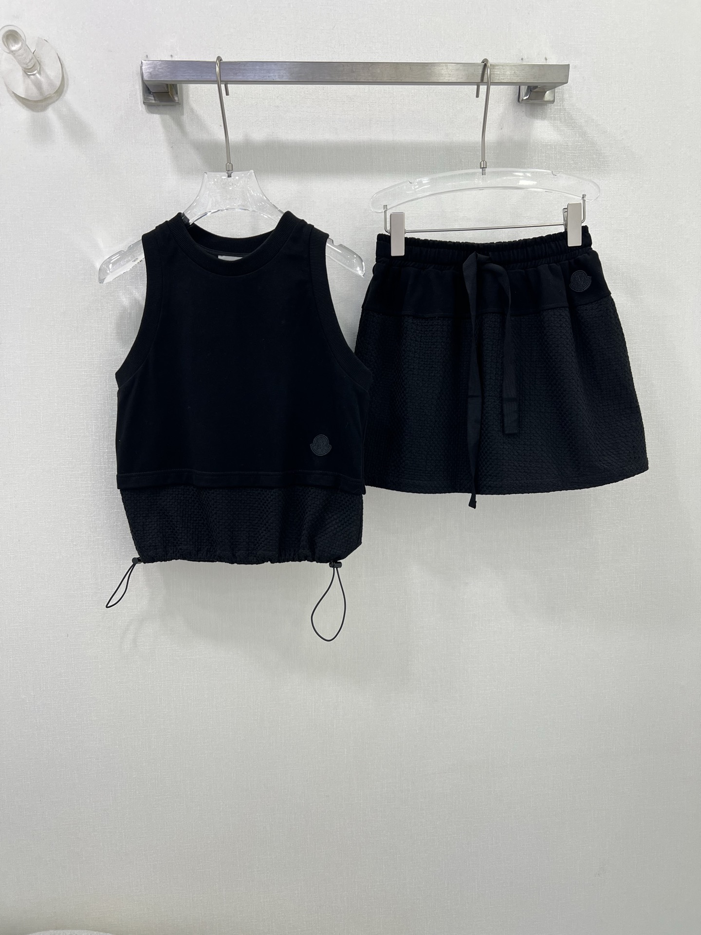 Fashionable INS Suit with Monce*25: Versatile, Stylish, and Comfortable - 图片 1