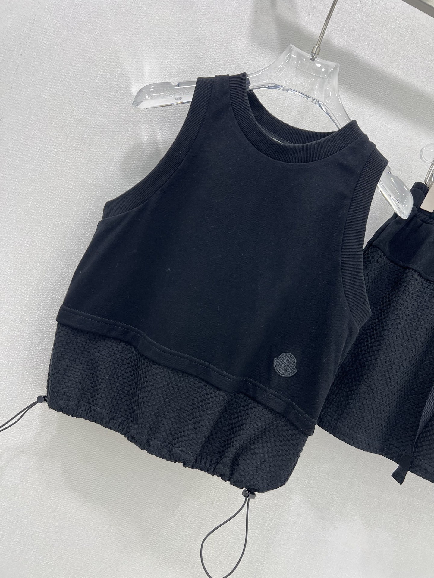 Fashionable INS Suit with Monce*25: Versatile, Stylish, and Comfortable - 图片 2