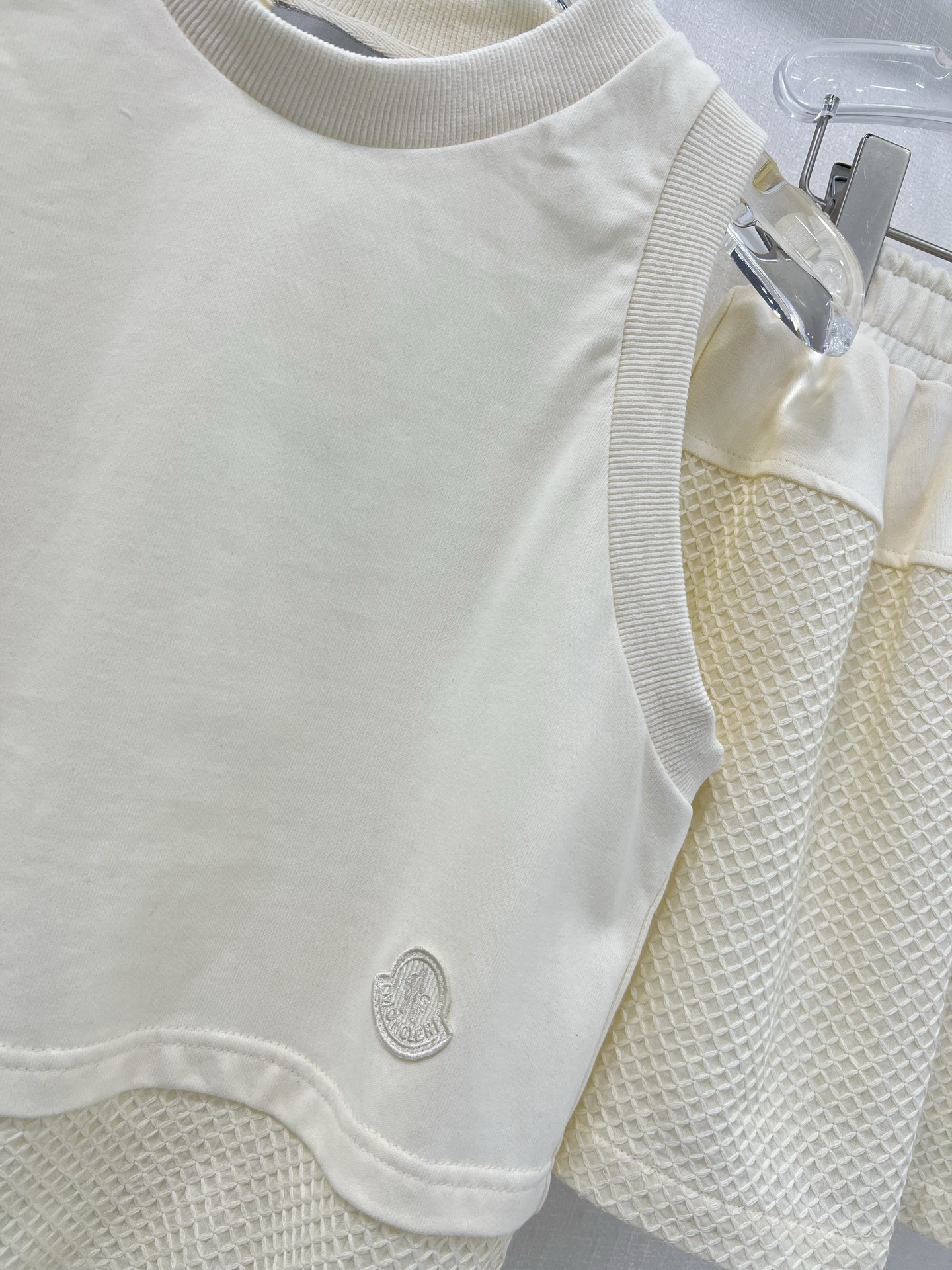 P794 Female Suit: Versatile Design with 🔥Monce*25, Web-Set, and Classic Embroidery - 图片 3