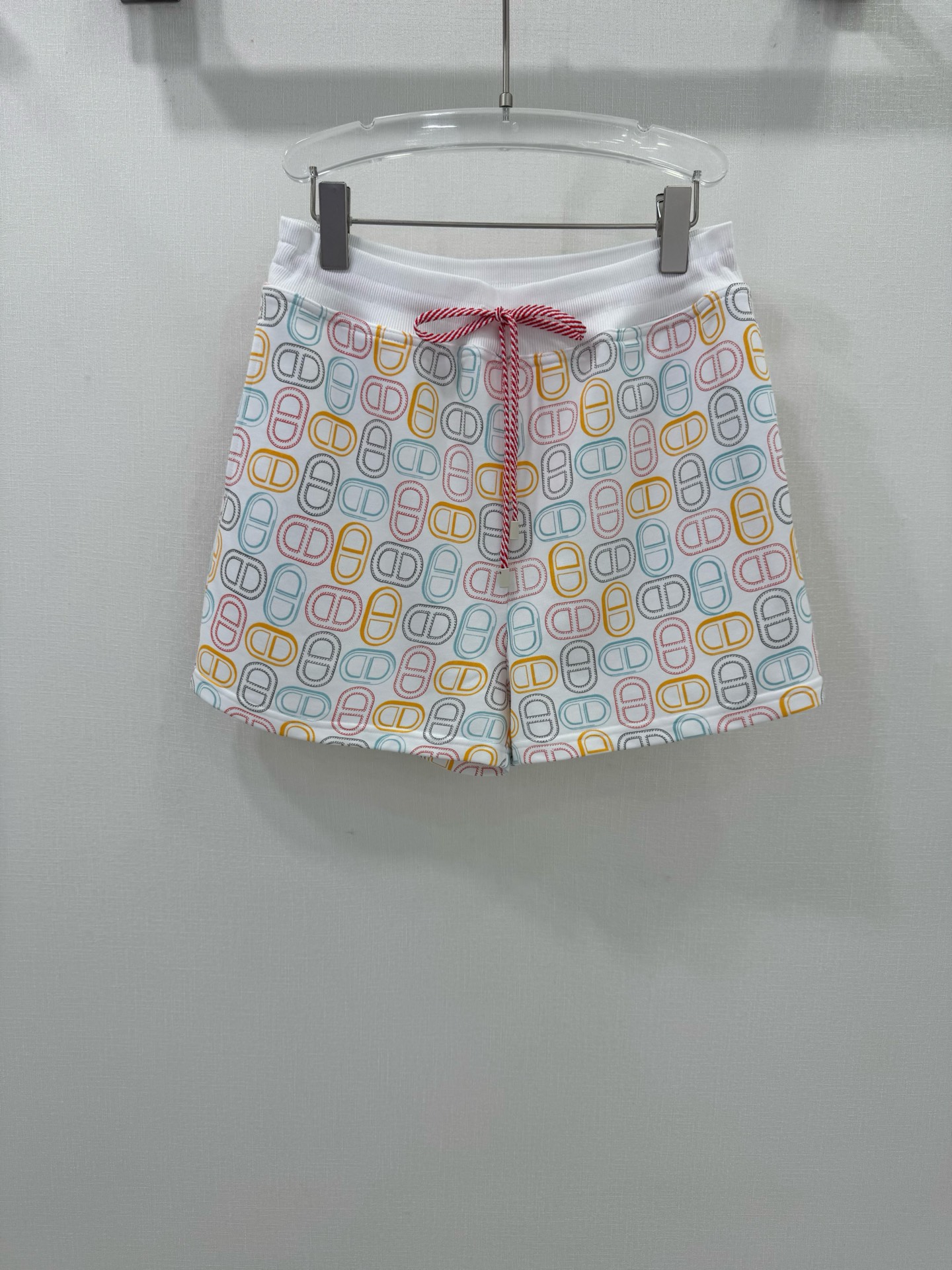 “High-Quality Customized Female Sports Suit with Unique Design Features” - 图片 1
