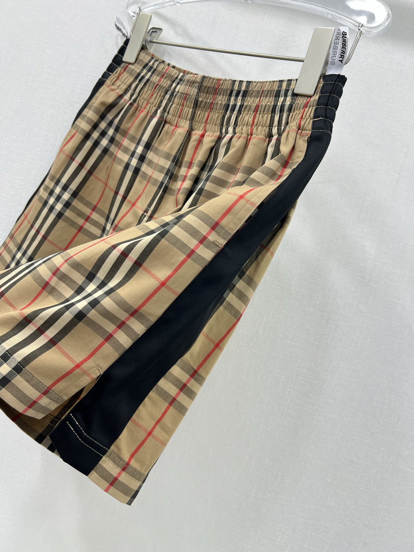 “New Burberry 25SS Women’s Suit: Waist-tightening, Comfortable, Fashion-forward” - 图片 5