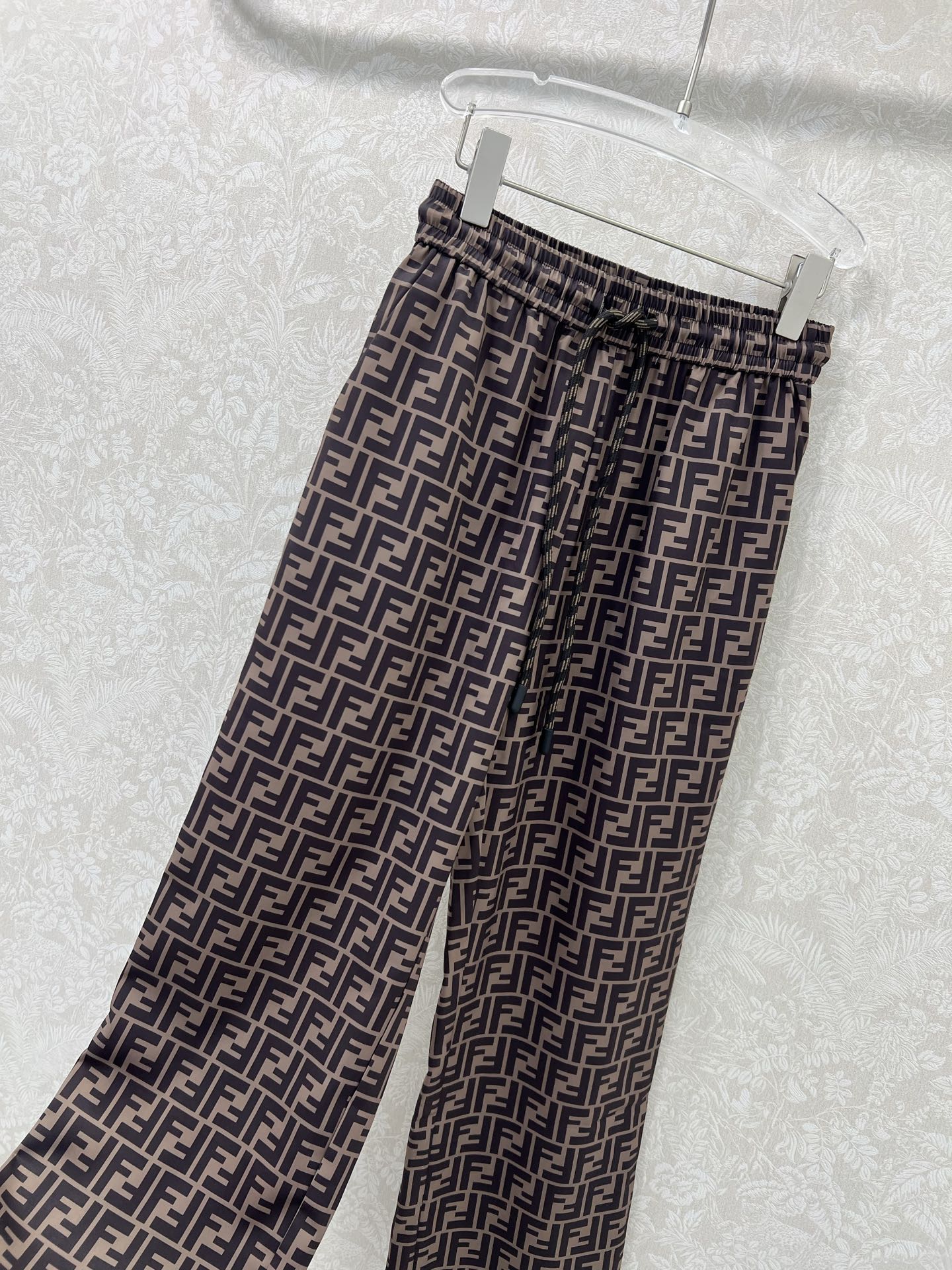 Fendi Women's High Waist Wide Leg Pants Classic FF Logo Print 6 i1749132717075 8506 0 5