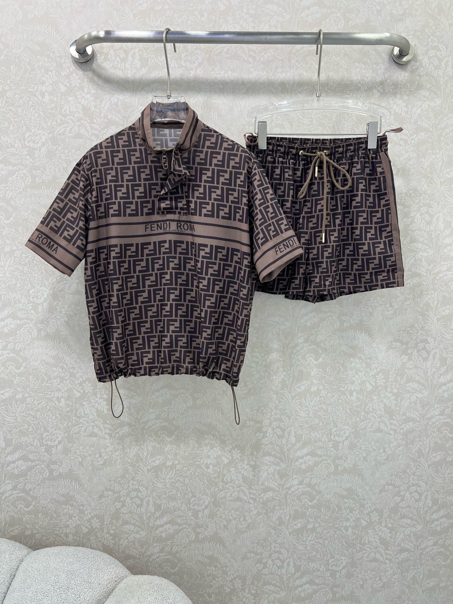 Fendi Roma Print Set, Summer New Women's Suit, Classic Double F Pattern 2 i1749132754177 3098 0 0