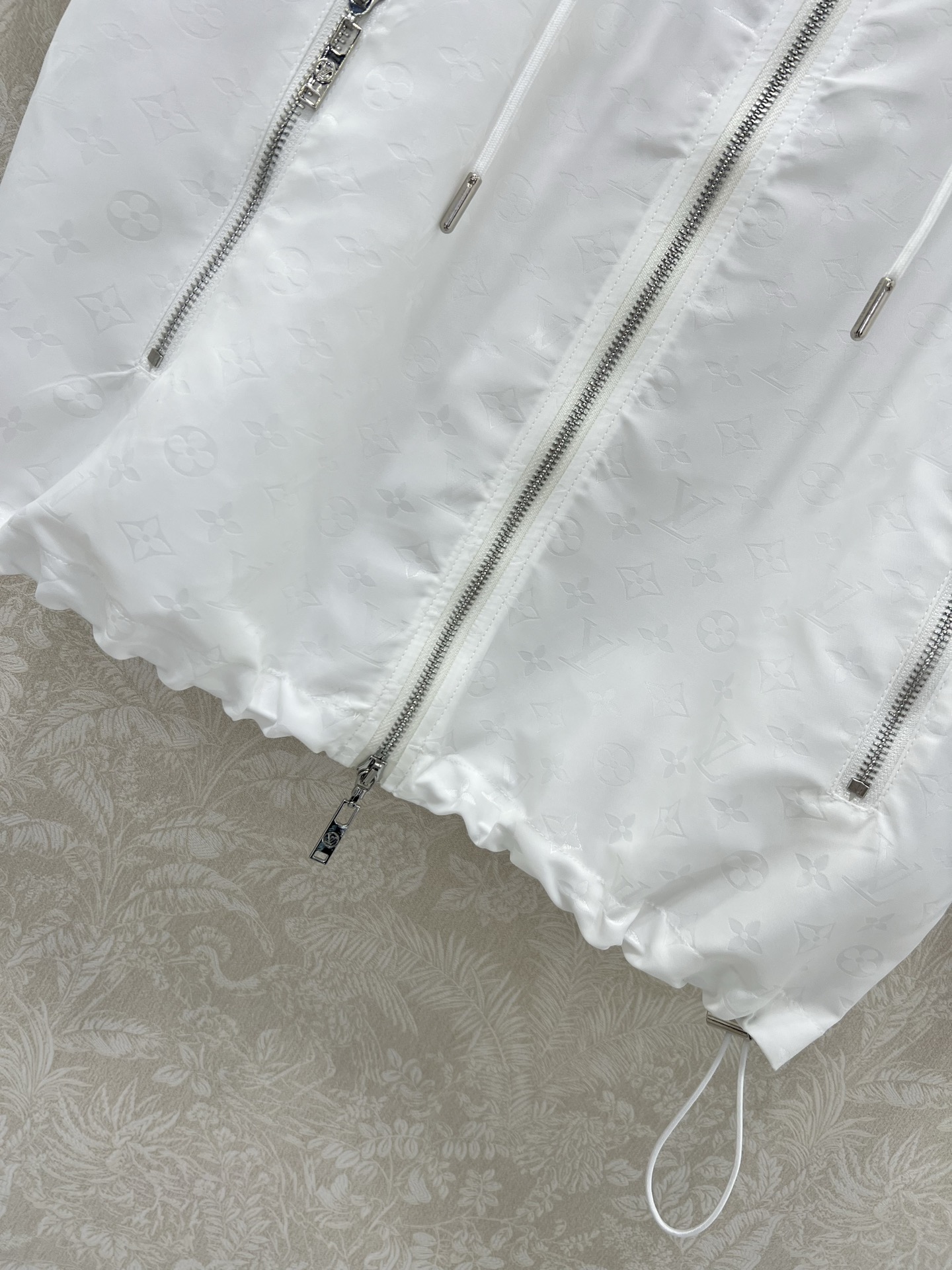 Versatile P644 Dress with Tacks & Loui* Vuitto*n 25 Flight Travel Set - 图片 5
