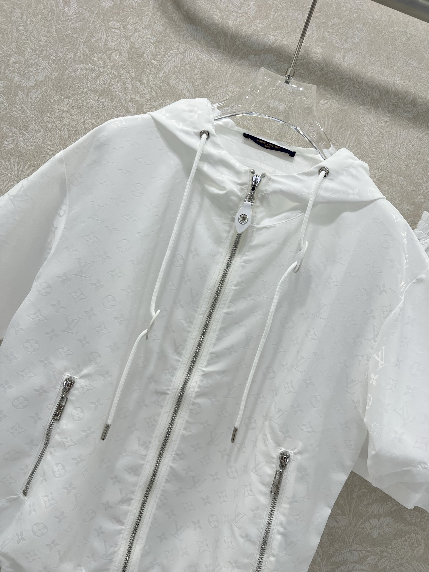 Versatile P644 Dress with Tacks & Loui* Vuitto*n 25 Flight Travel Set - 图片 4