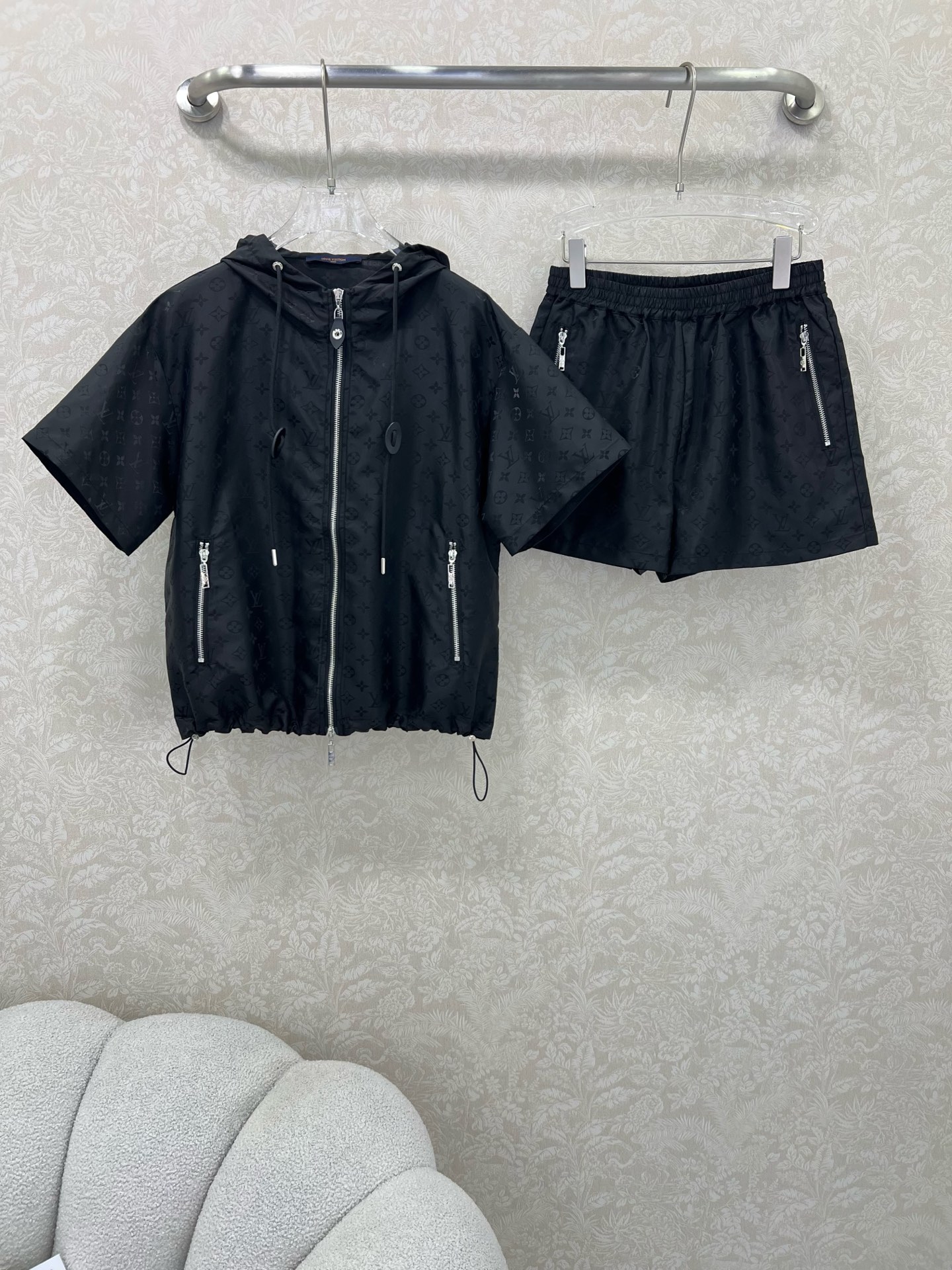 Fashionable P644 Dress with Tacks and Loui* Vuitto*n 25 Flight Travels Collection