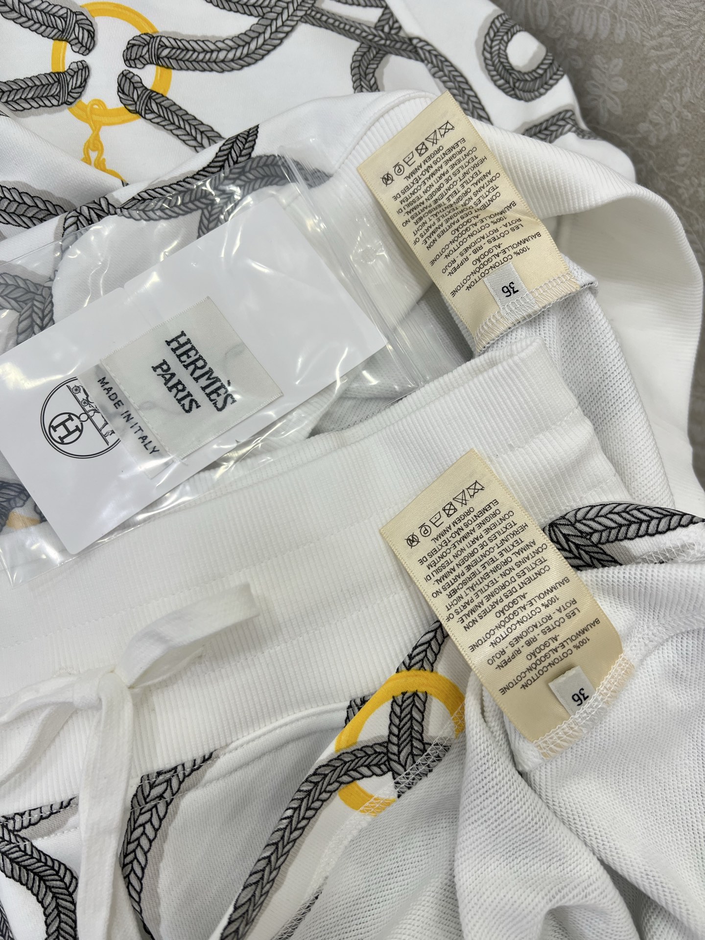 🔥🔥HERME* 25新品绳索花纹系列印花休闲套装 圆领长袖卫衣搭配抽绳小半裙 运动风设计随性大方 进口