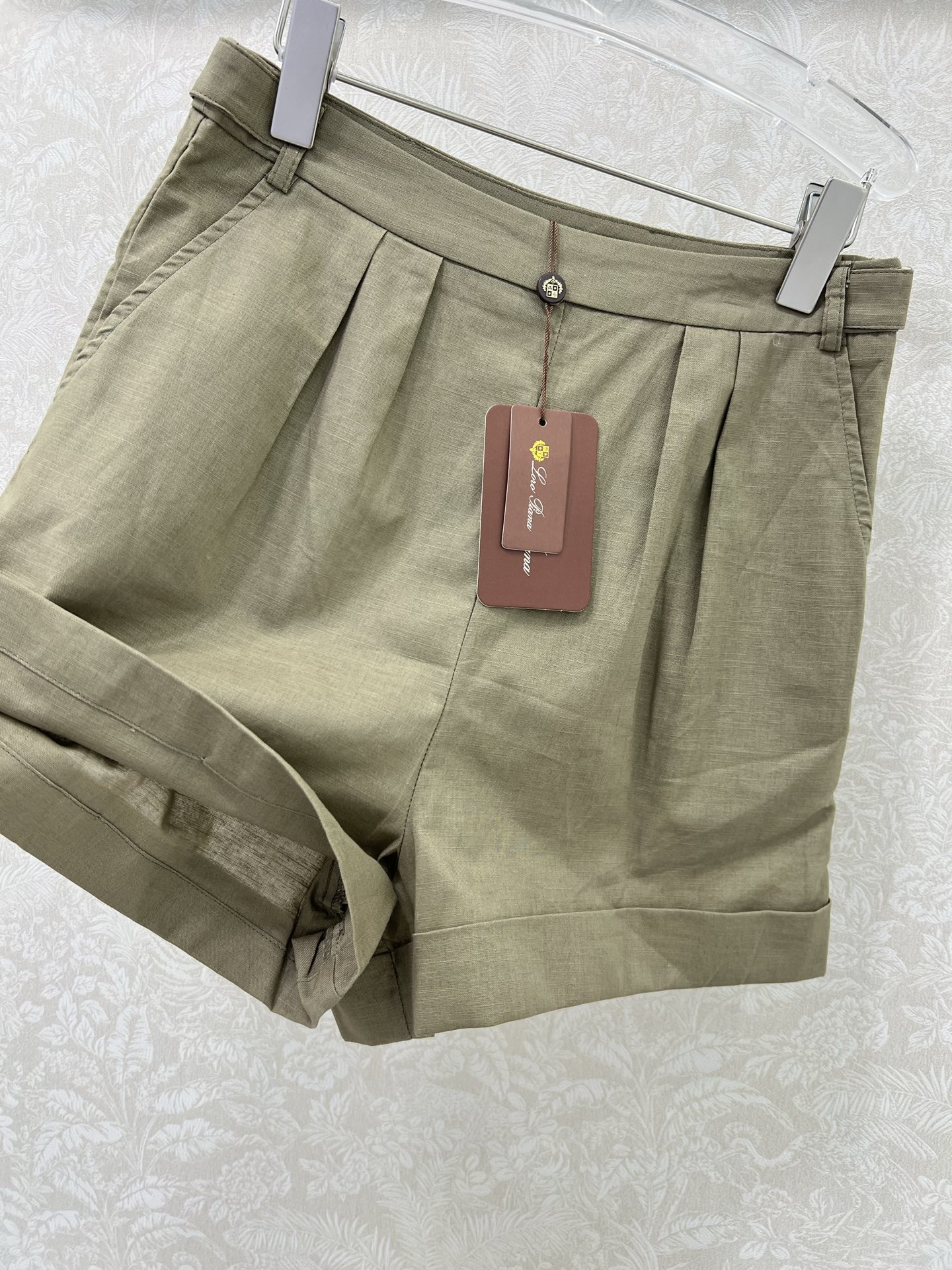 Stylish P403 Female Suit with LP 58 Shorts for Comfortable Daily Wear - 图片 4