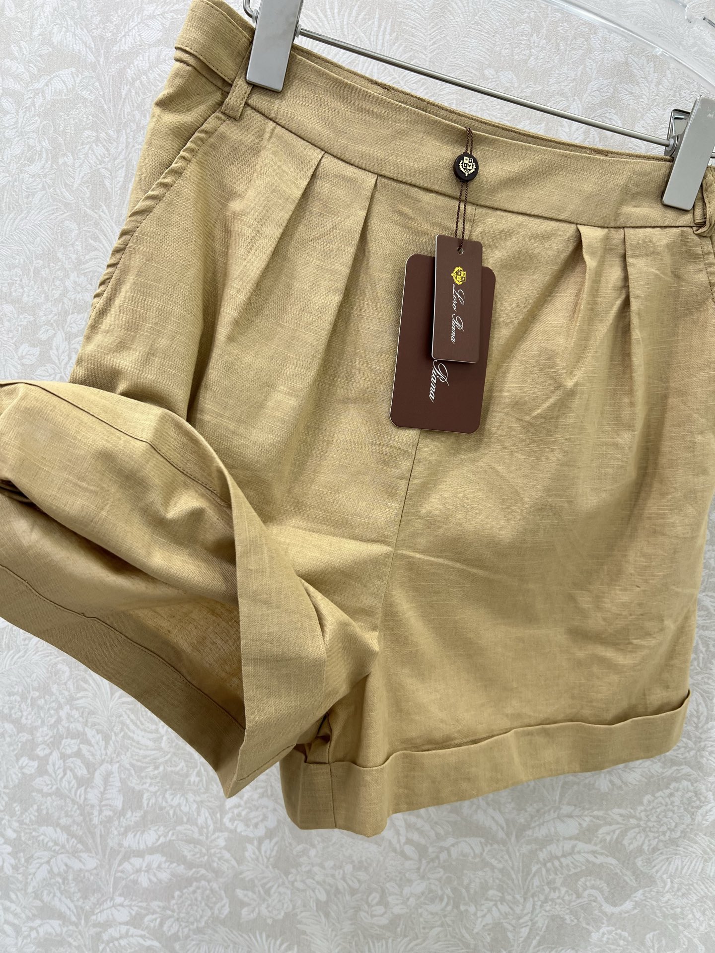 P403 Original One-Size-Fits-All Female Suit with LP 58 Shorts: Stylish Comfort for Daily Wear - 图片 4