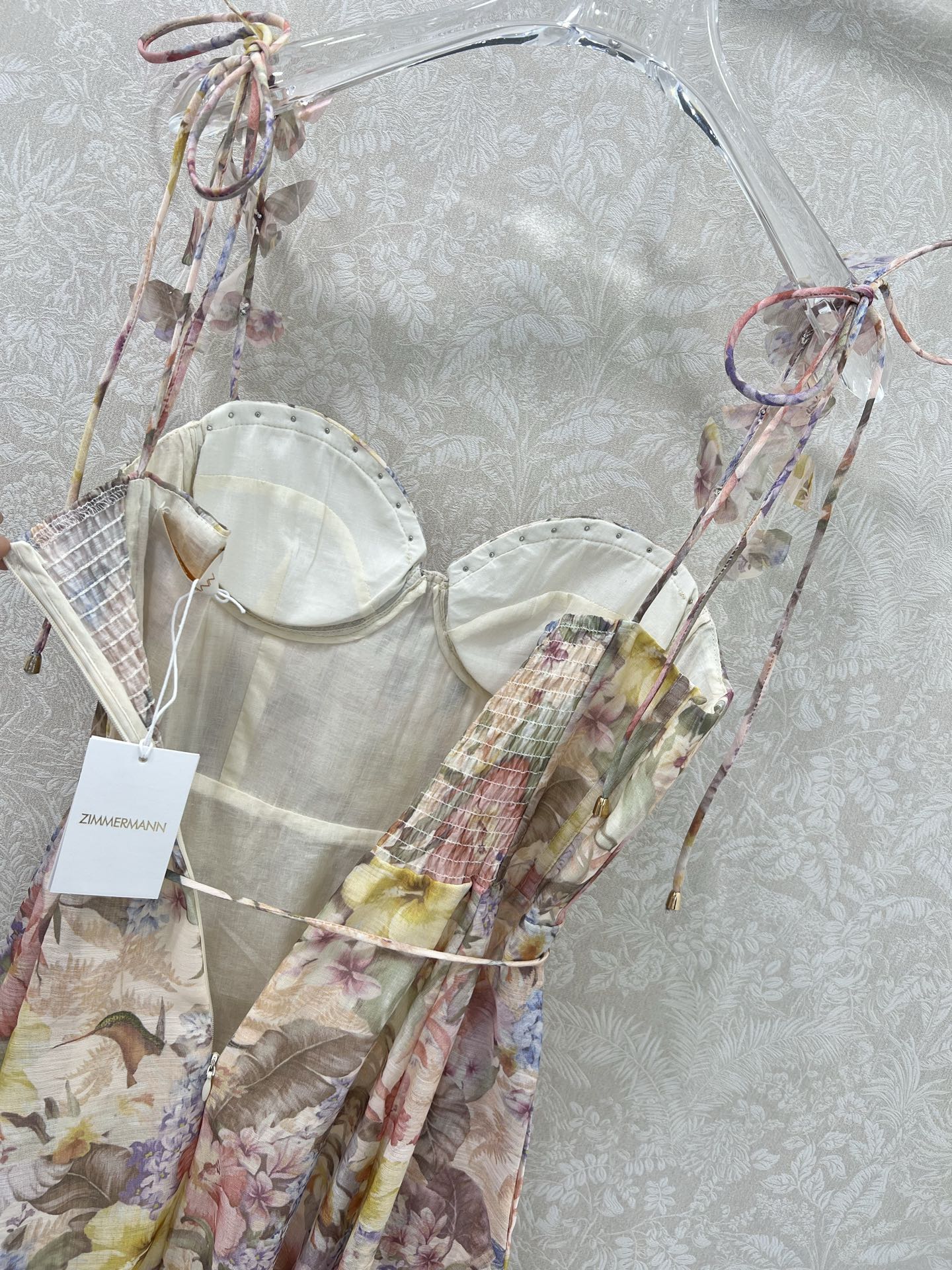 🔥🔥ZIMMERM*25新款繁花簇锦印花吊带连衣裙 肩带订钻立体花装饰 胸前订钻腰身褶皱勾勒腰线让人眼前