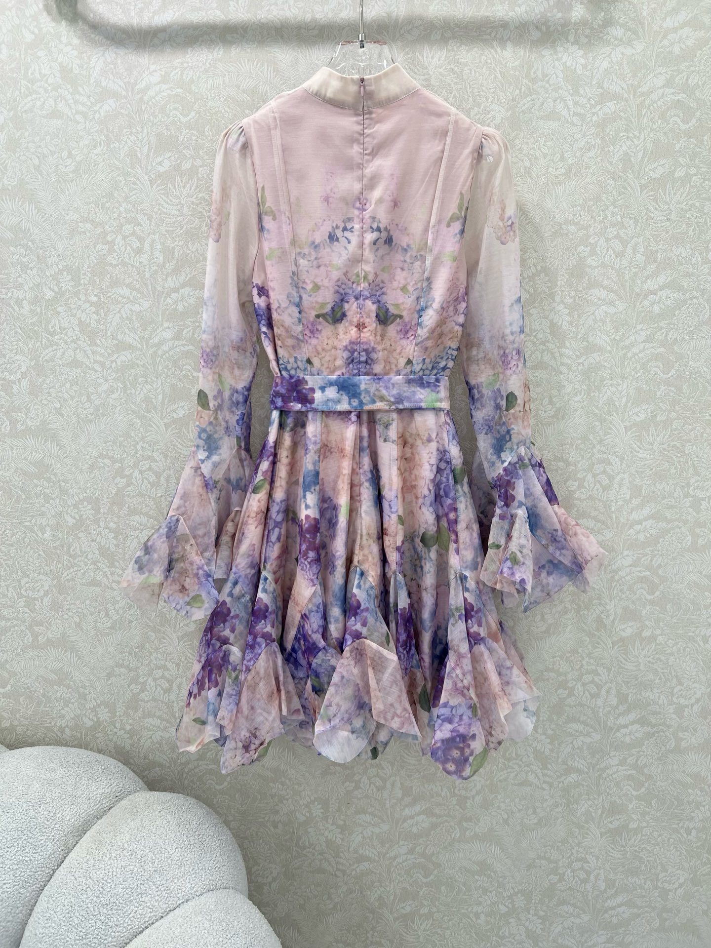 🔥🔥Zimmerman*兹/默曼 25新款不规则混纺数码印花花朵设计长袖连衣裙 极具个性的一款连衣裙 袖