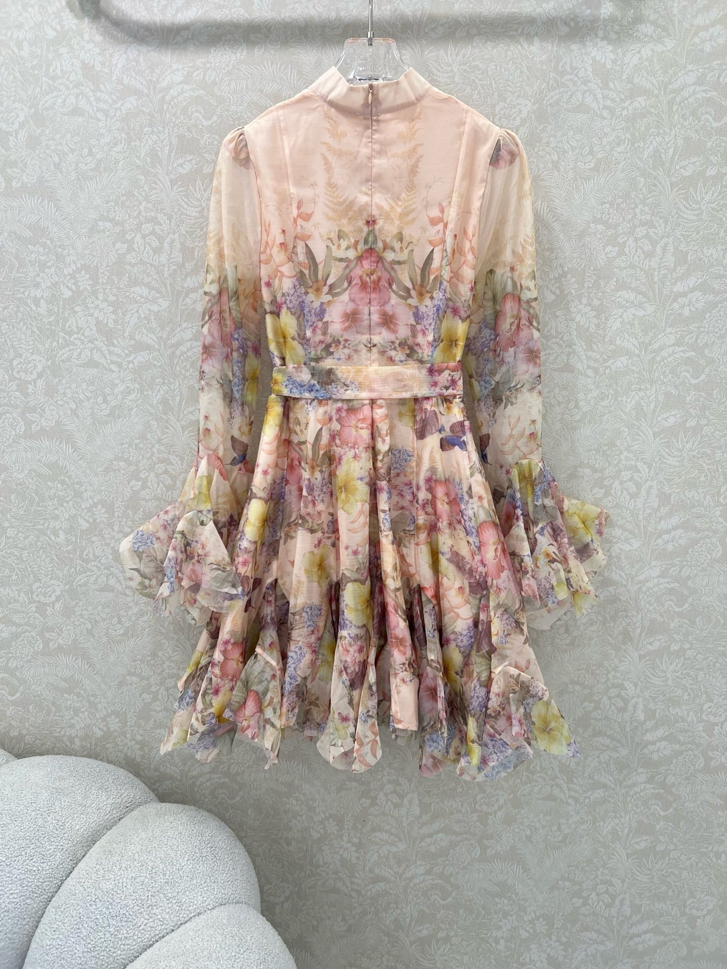 🔥🔥Zimmerman*兹/默曼 25新款不规则混纺数码印花花朵设计长袖连衣裙 极具个性的一款连衣裙 袖