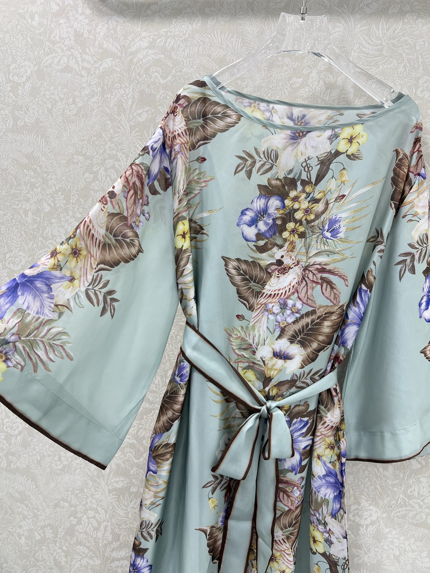 🔥🔥Zimmerman*兹/默曼 25新款连衣裙 一字肩定位印花衬衣 超绝的豆绿色 搭配本布腰带 定位奢