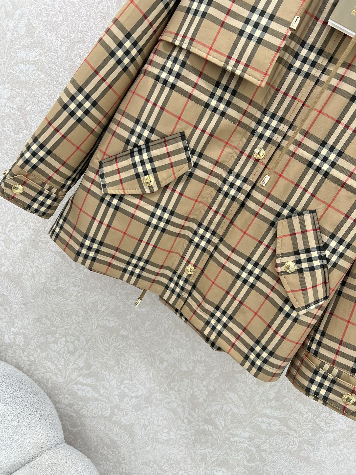 Burberry Women's Checkered Drawstring Hooded Jacket - Classic Style 6 i1751377783838 9257 0 5