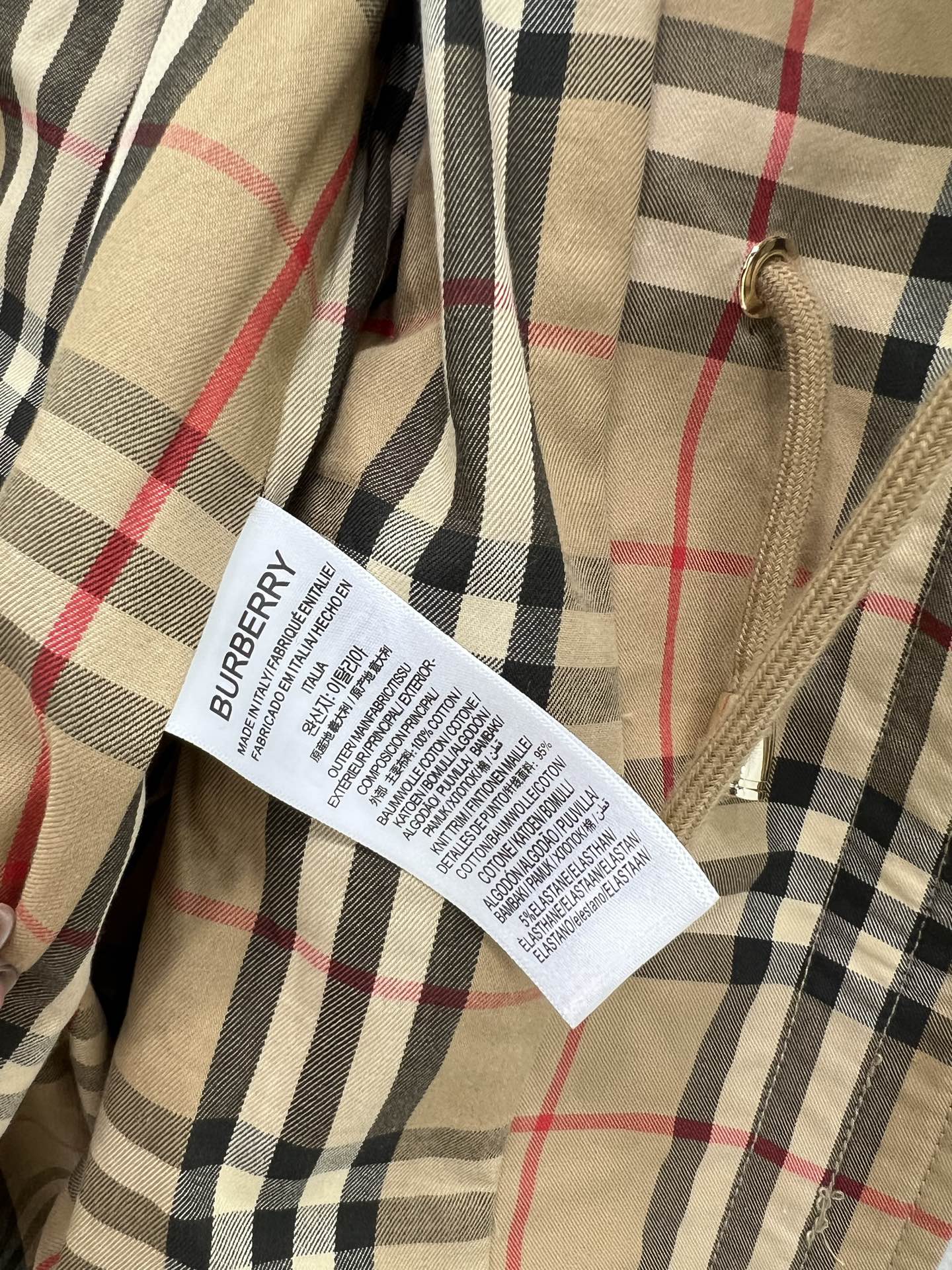 Burberry Women's Checkered Drawstring Hooded Jacket - Classic Style 9 i1751377784168 51 0 8