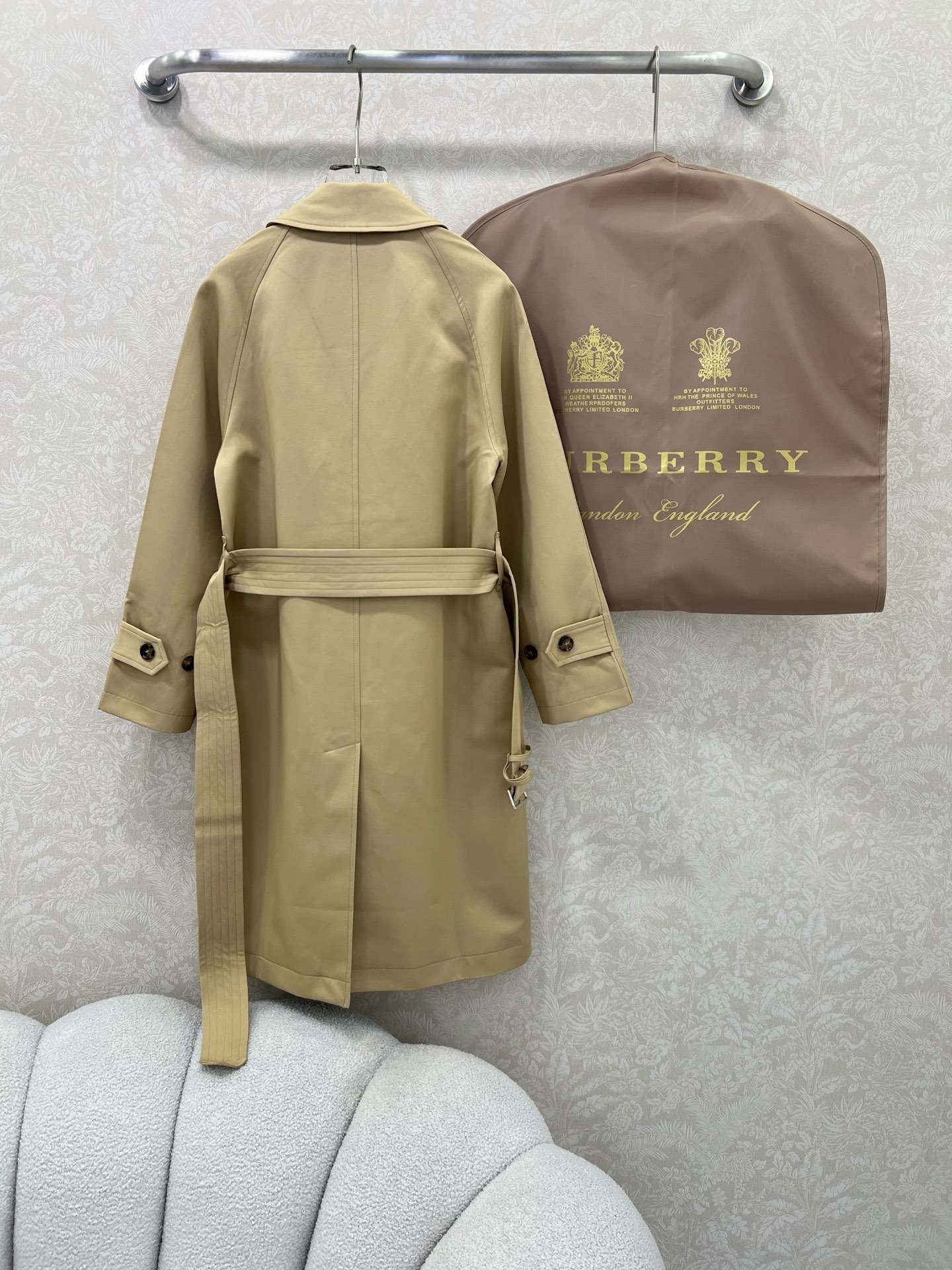 Burberry Women's Trench Coat - Lightweight, Vintage Check, Belted, S-XL 10 i1751377958157 119 0 1