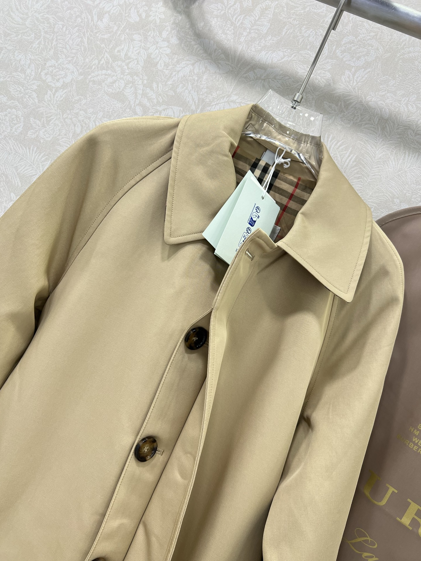 Burberry Women's Trench Coat - Lightweight, Vintage Check, Belted, S-XL 4 i1751377960123 6036 0 6