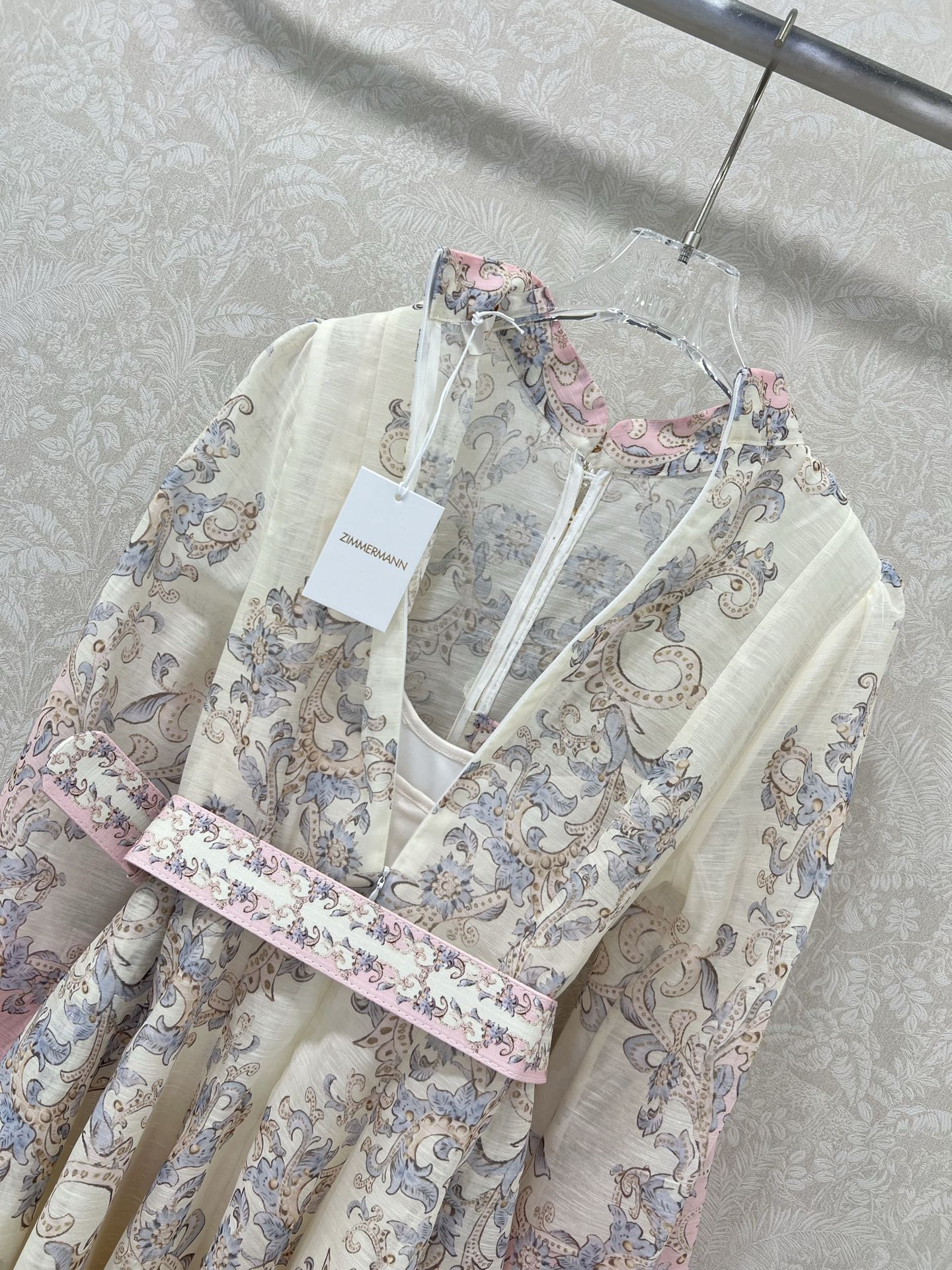 🔥🔥Zimmerman*兹/默曼 25新款百花渐变系列 同步上新啦~长款‼️连衣裙 小立领和灯笼袖设计 