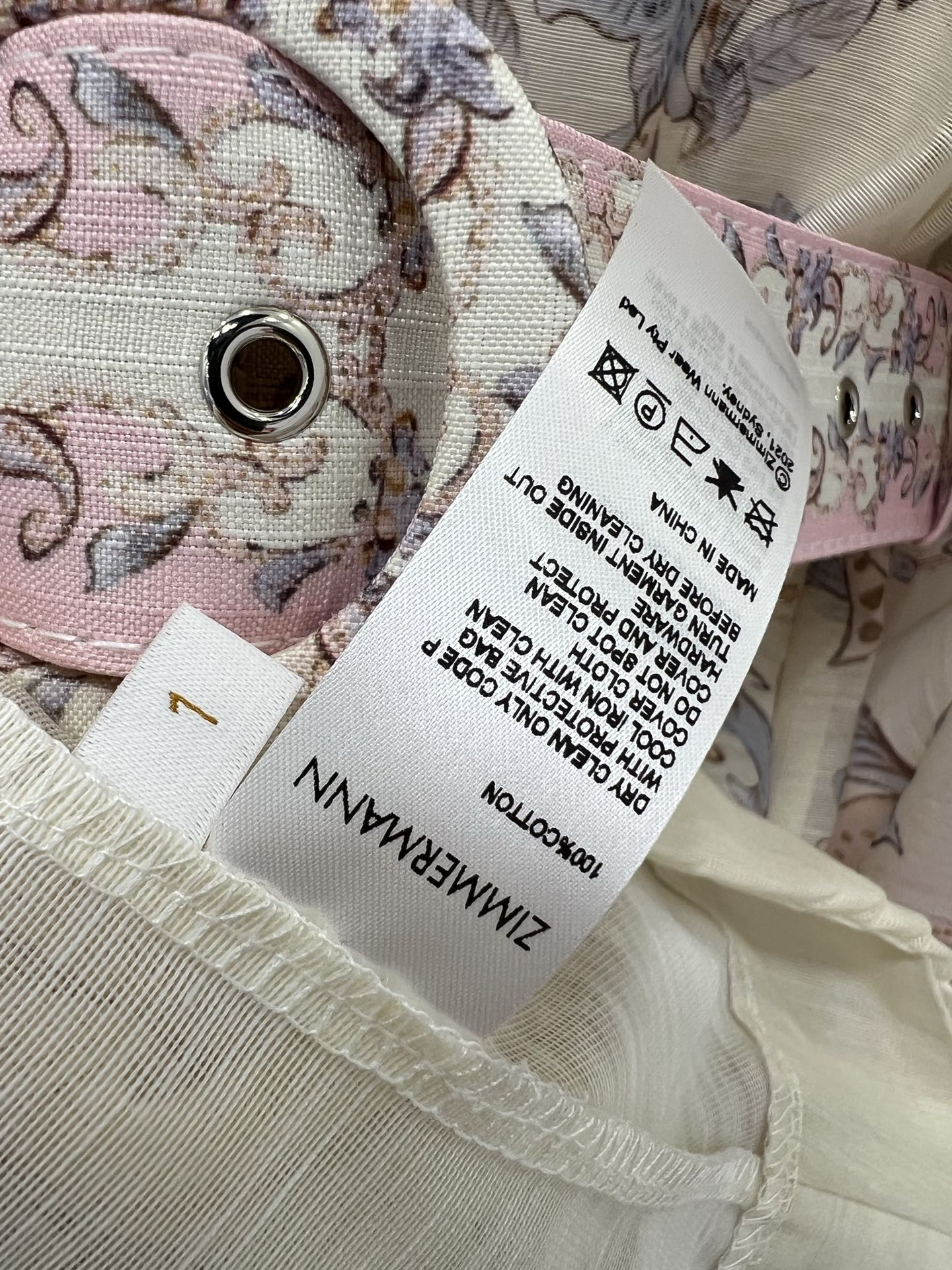 🔥🔥Zimmerman*兹/默曼 25新款百花渐变系列 同步上新啦~短款‼️连衣裙 小立领和灯笼袖设计 