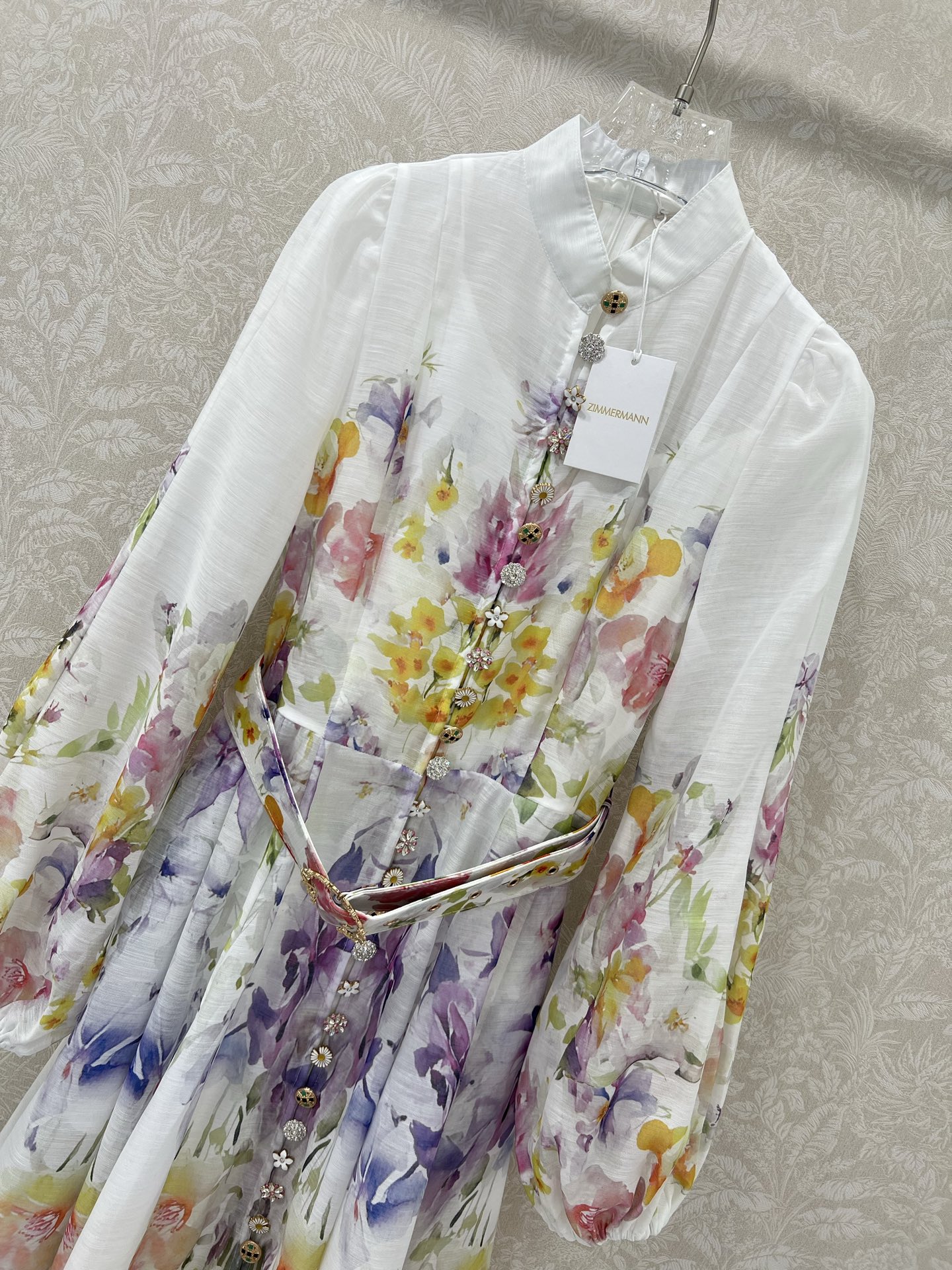 🔥🔥Zimmerman*兹/默曼 25新款百花系列 同步上新啦~长款‼️连衣裙 小立领和灯笼袖设计 前襟