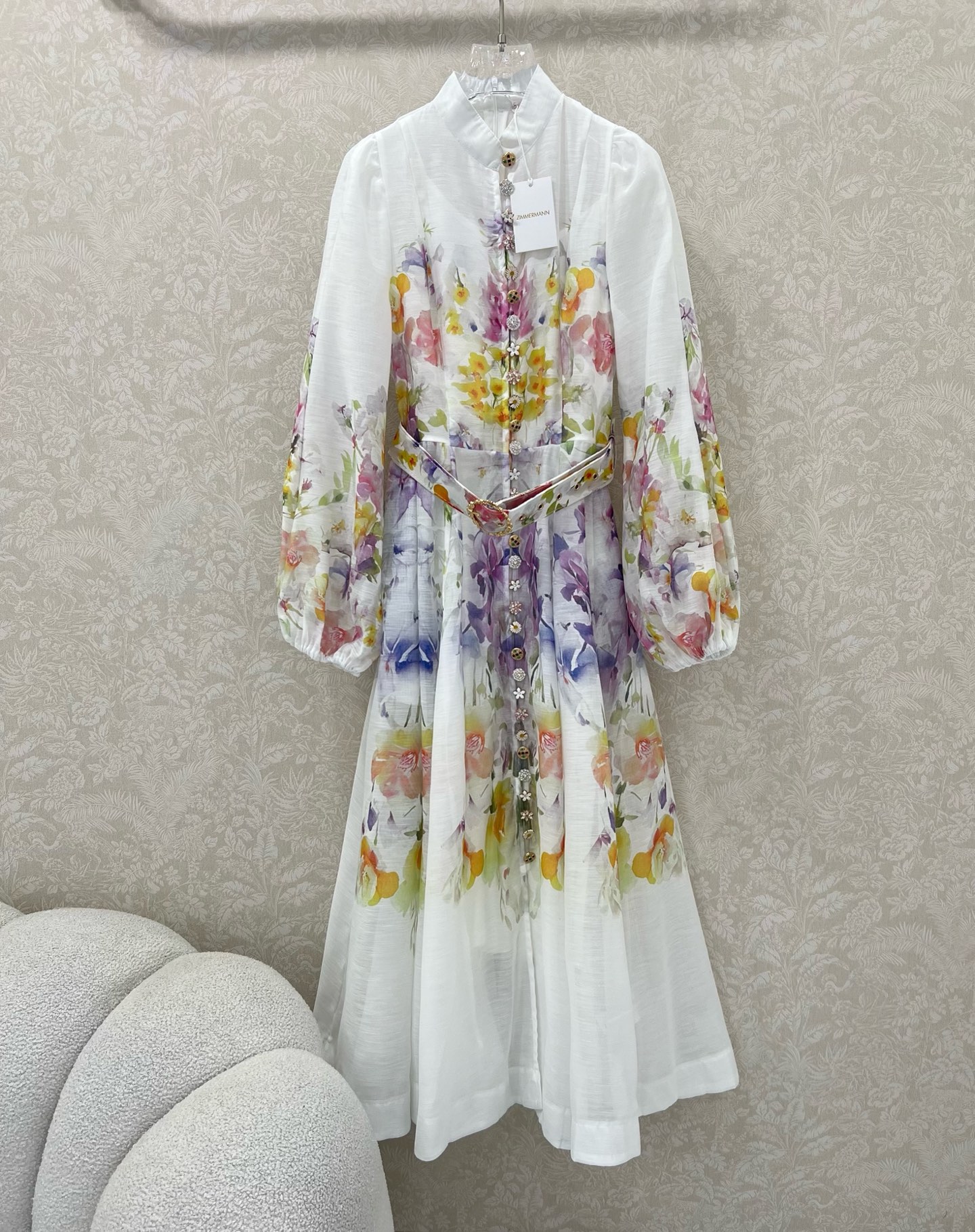 🔥🔥Zimmerman*兹/默曼 25新款百花系列 同步上新啦~长款‼️连衣裙 小立领和灯笼袖设计 前襟