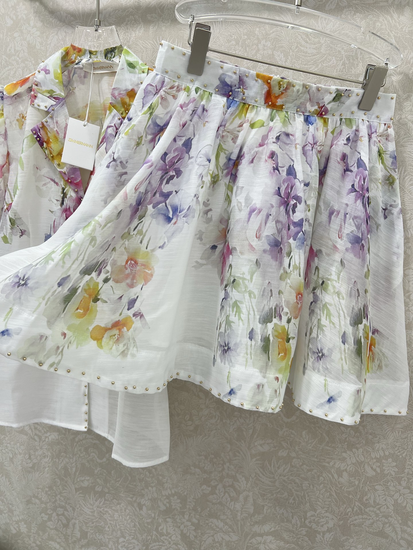 🔥🔥Zimmerman*兹/默曼 25新款百花系列 同步上新啦~套装整套出售 翻领短袖上衣➕短裙的组合 