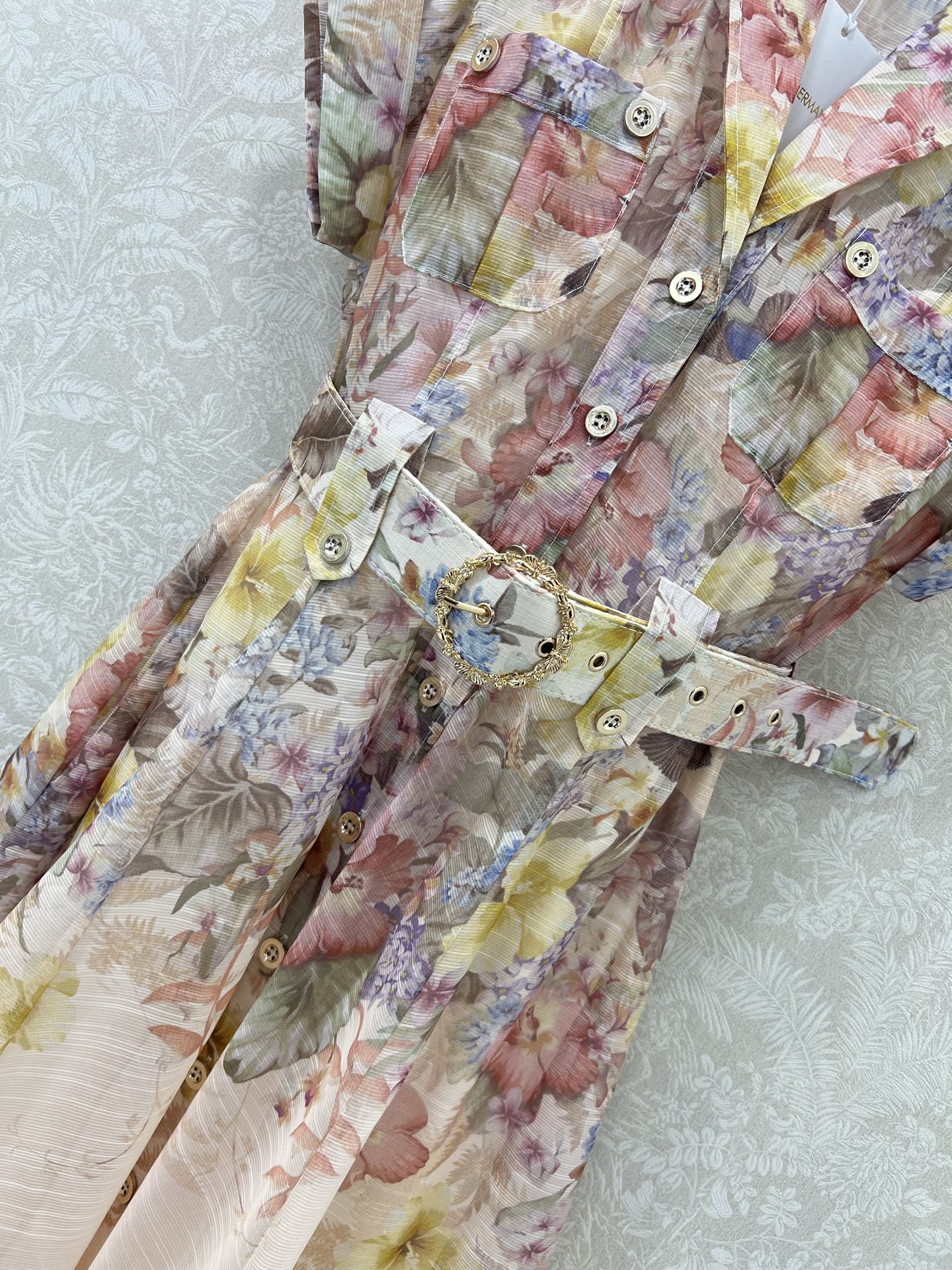 🔥🔥Zimmerman*兹/默曼 25新款翻领卷边袖长款连衣裙 单排扣设计 裙身印花甜美浪漫邂逅炎炎夏日