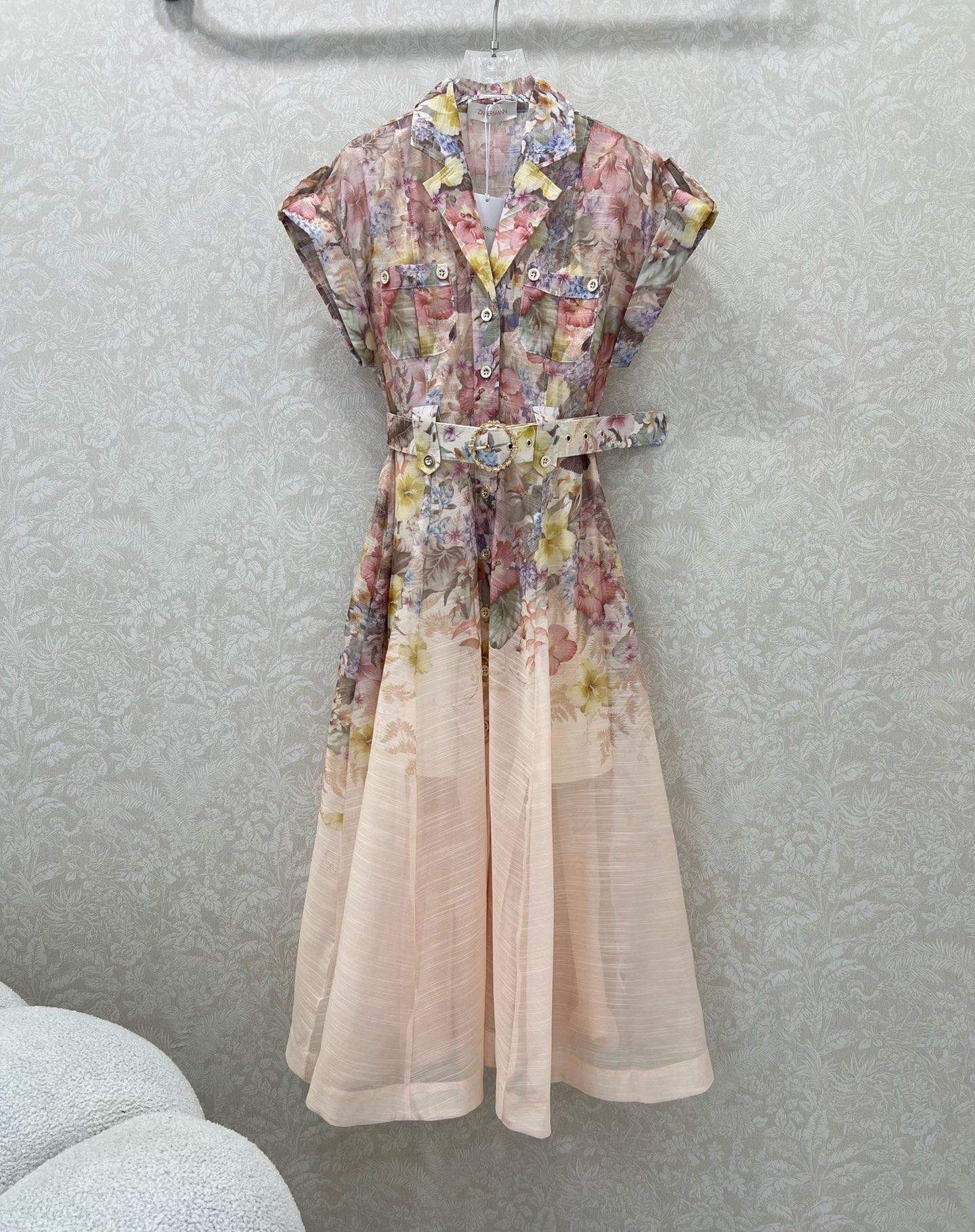 🔥🔥Zimmerman*兹/默曼 25新款翻领卷边袖长款连衣裙 单排扣设计 裙身印花甜美浪漫邂逅炎炎夏日