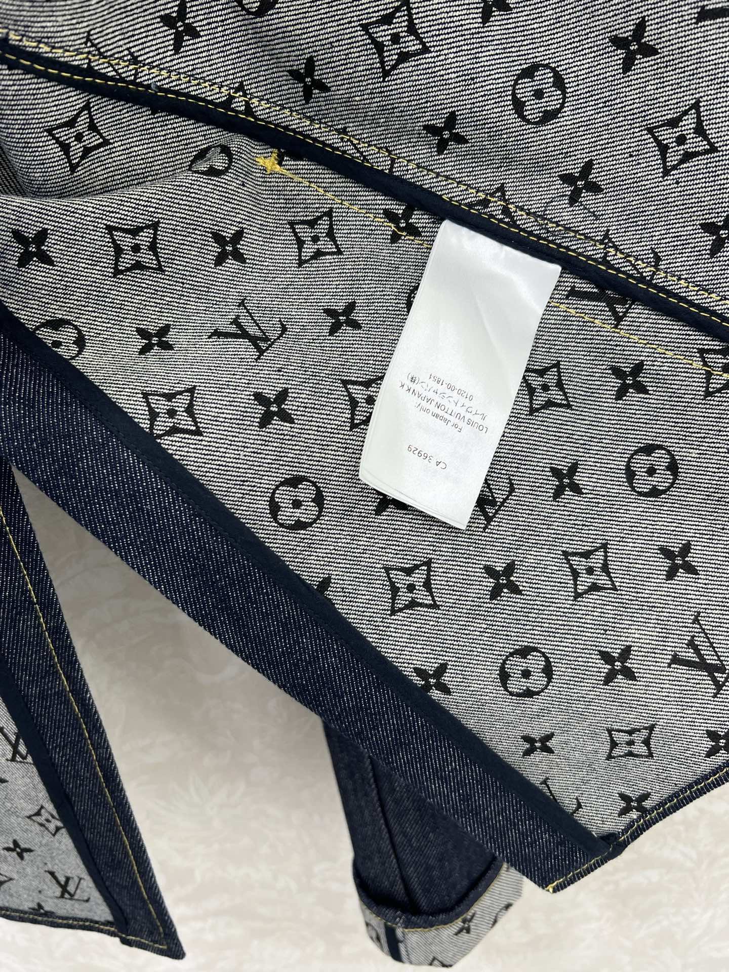 🔥🔥Louis Vuitto*25新款内衬老花提花牛仔西装外套 袖卷边露出提花别具一格 双重酵素洗水经典