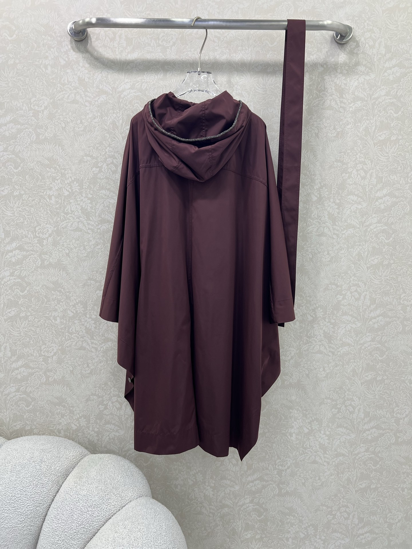 🔥🔥BRUNELLO CUCINELL* 25新款斗篷式长款外套 BC家依旧极简风 连帽链条⛓装饰单排扣
