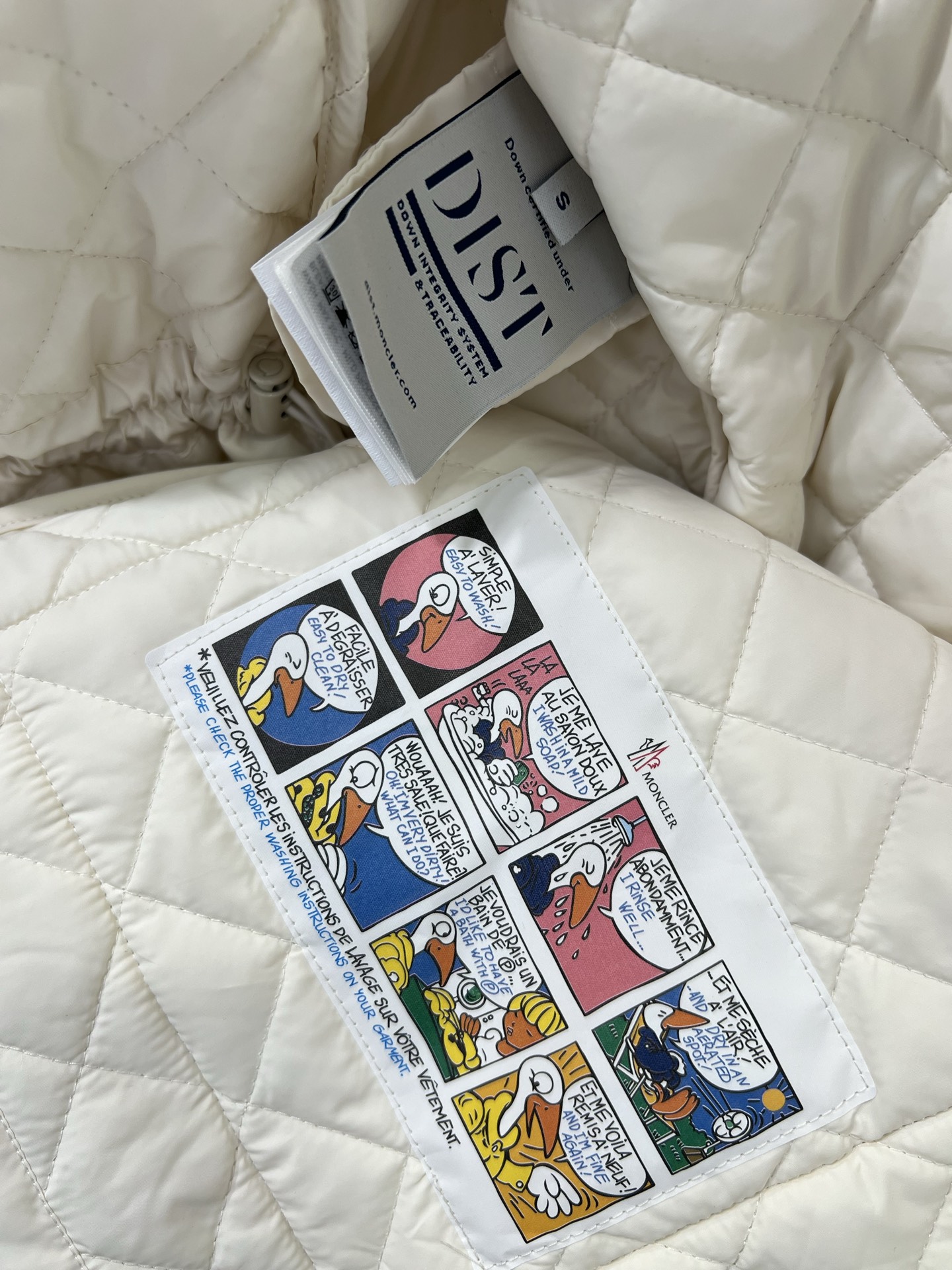 🔥🔥Monc*r 25新款棉服 菱格夹棉薄款棉服长款外套 极简主义设计高级又时髦！休闲带帽设计，以经典的