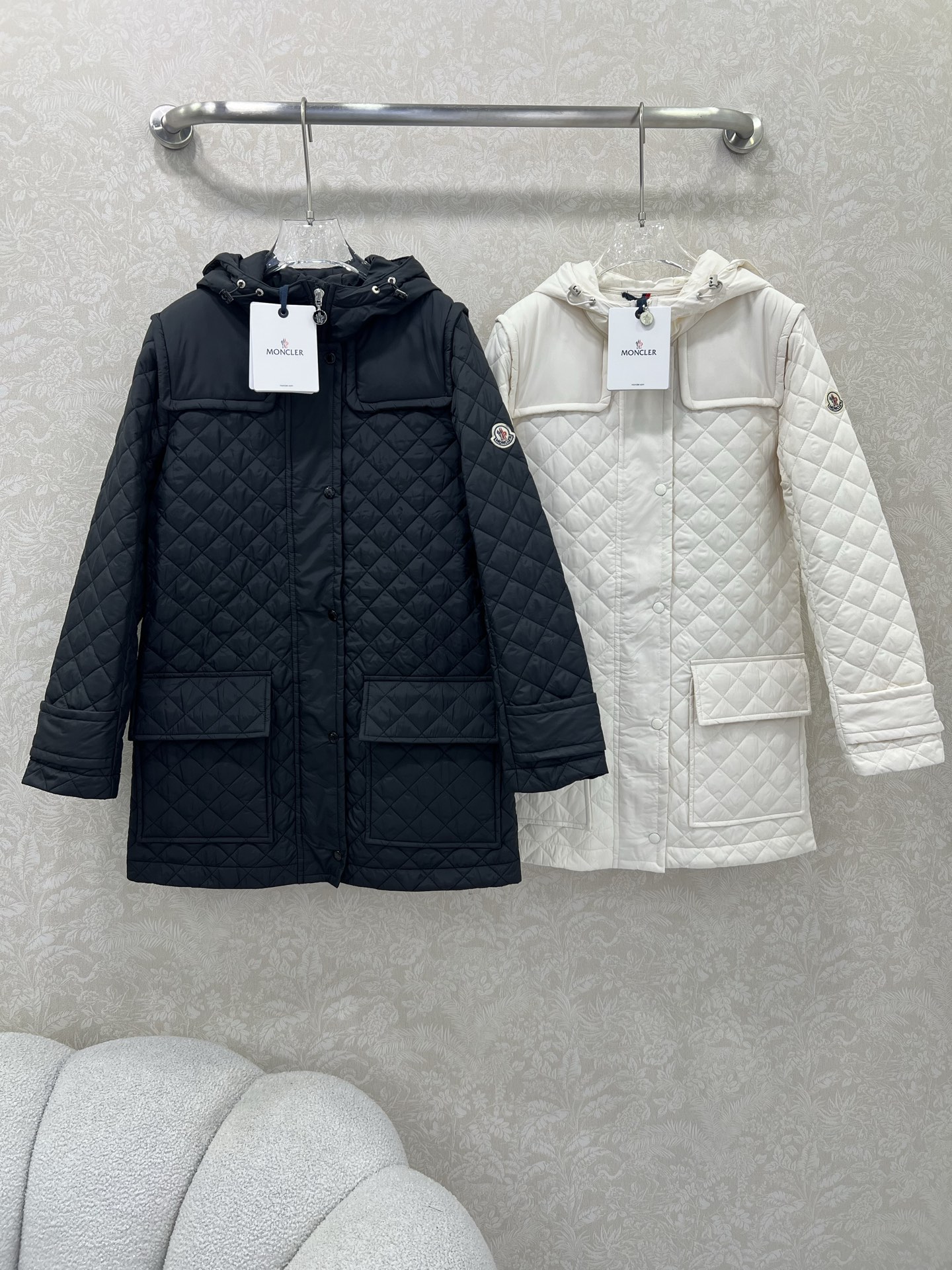 🔥🔥Monc*r 25新款棉服 菱格夹棉薄款棉服长款外套 极简主义设计高级又时髦！休闲带帽设计，以经典的