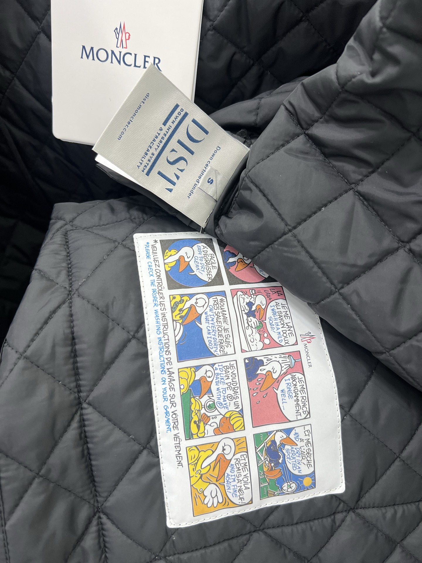 🔥🔥Monc*r 25新款棉服 菱格夹棉薄款棉服长款外套 极简主义设计高级又时髦！休闲带帽设计，以经典的