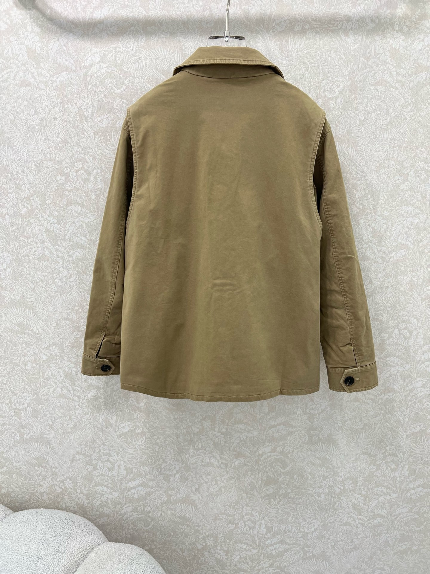 🔥🔥miumi*25早秋新款工装夹克外套  翻领单排扣口袋夹克超有型！定制五金A版显瘦绝绝子 高级的云淡