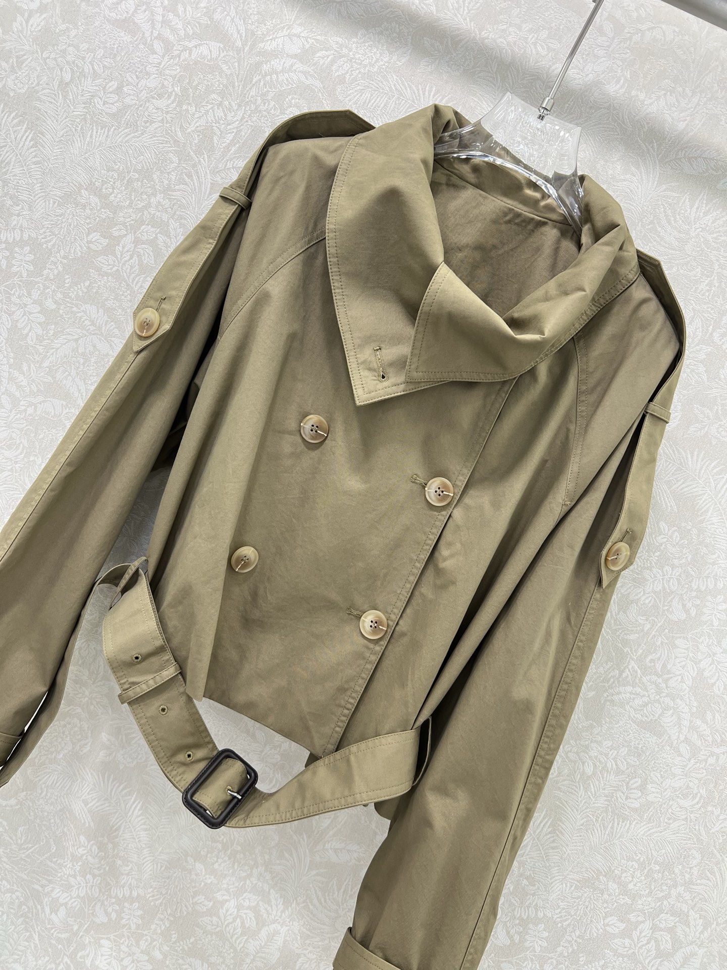 Original Hard-Core Female Suit with Wrapper: ACNE* 3D Design, High Quality, Perfect Fit. - 图片 3