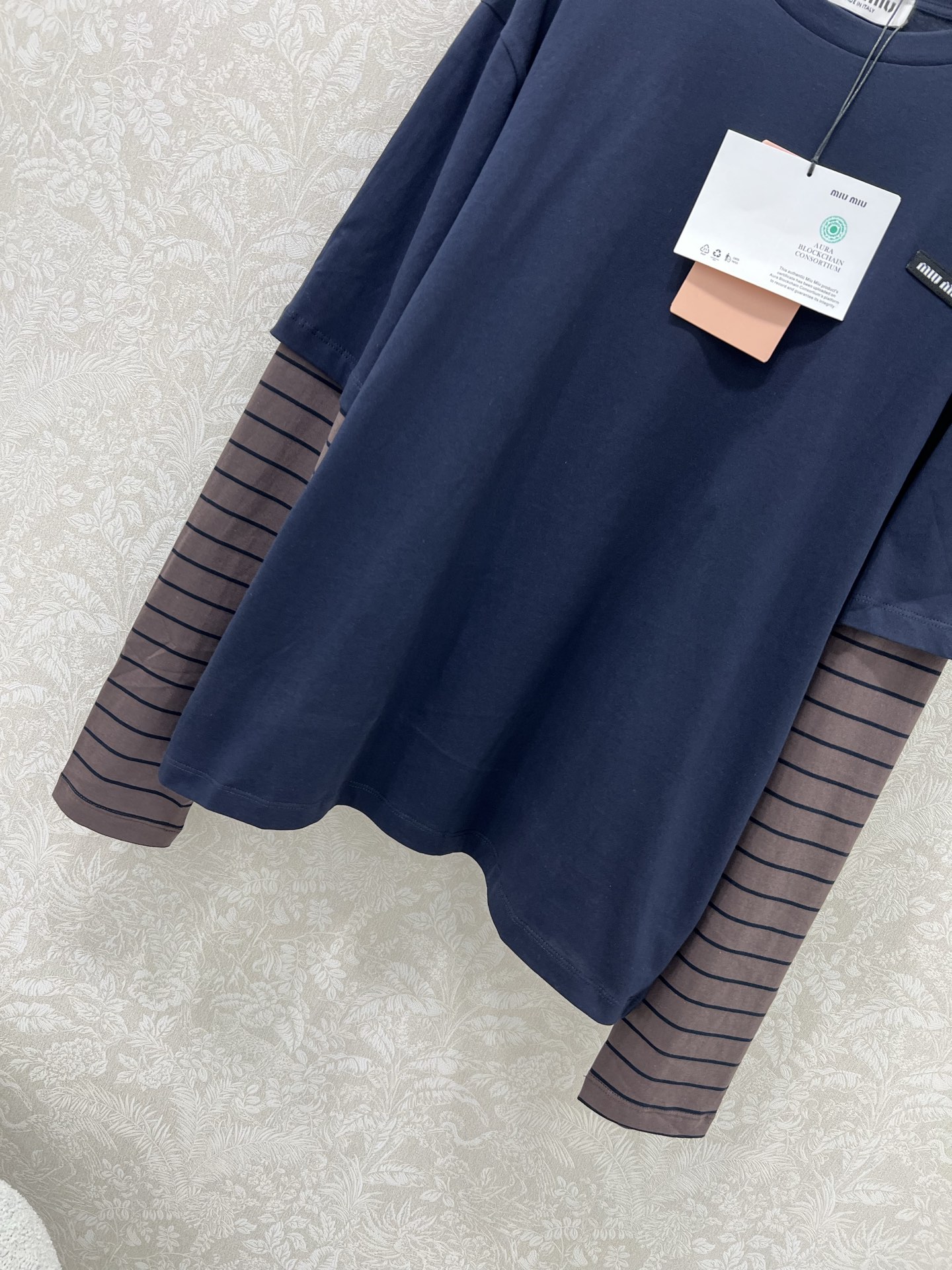 🔥🔥miumi*25新款圆领假两件长袖T恤 高级老钱风配色袖子拼接条纹袖口 少女知识分子时髦风穿搭！老钱