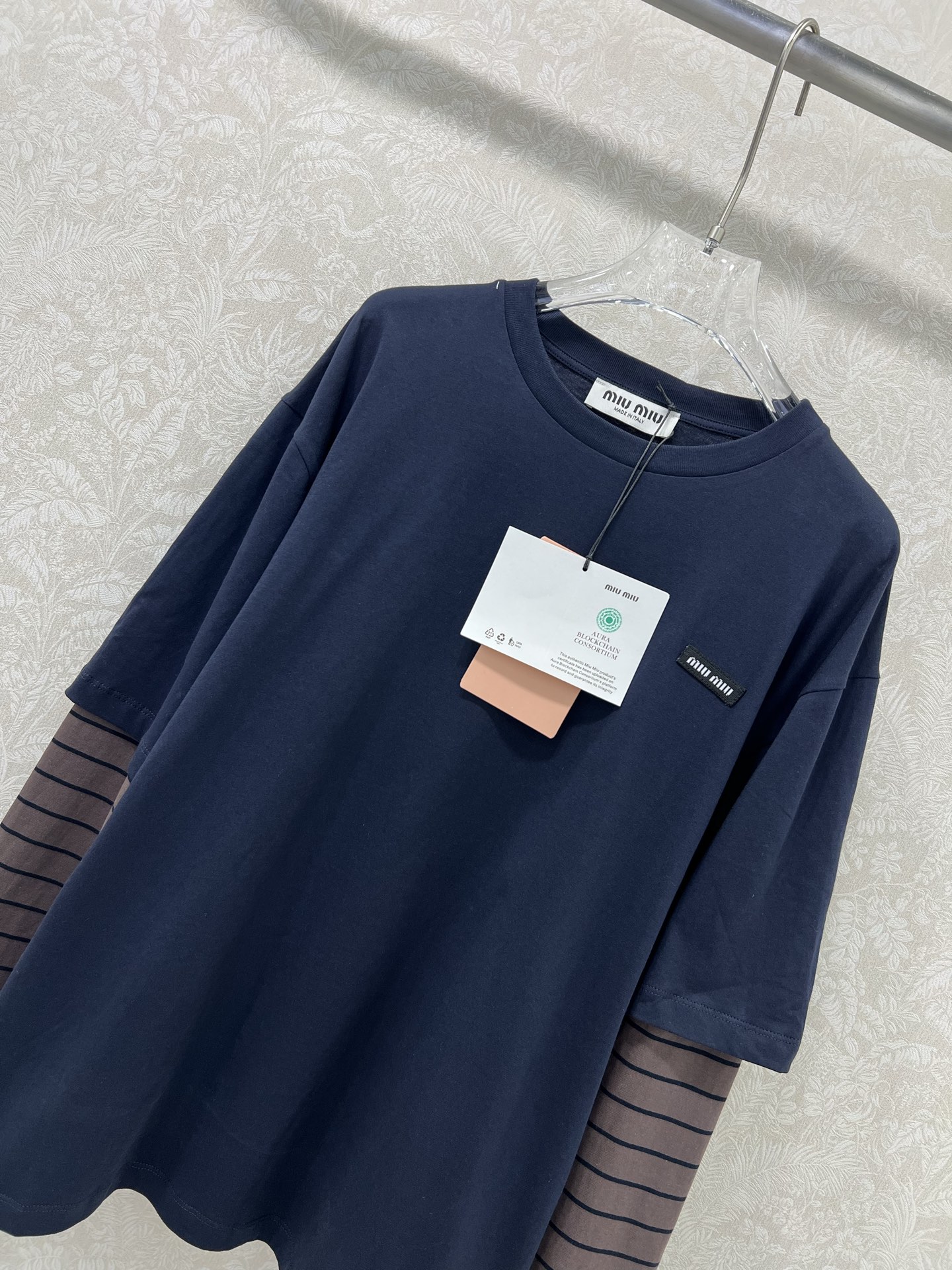 🔥🔥miumi*25新款圆领假两件长袖T恤 高级老钱风配色袖子拼接条纹袖口 少女知识分子时髦风穿搭！老钱